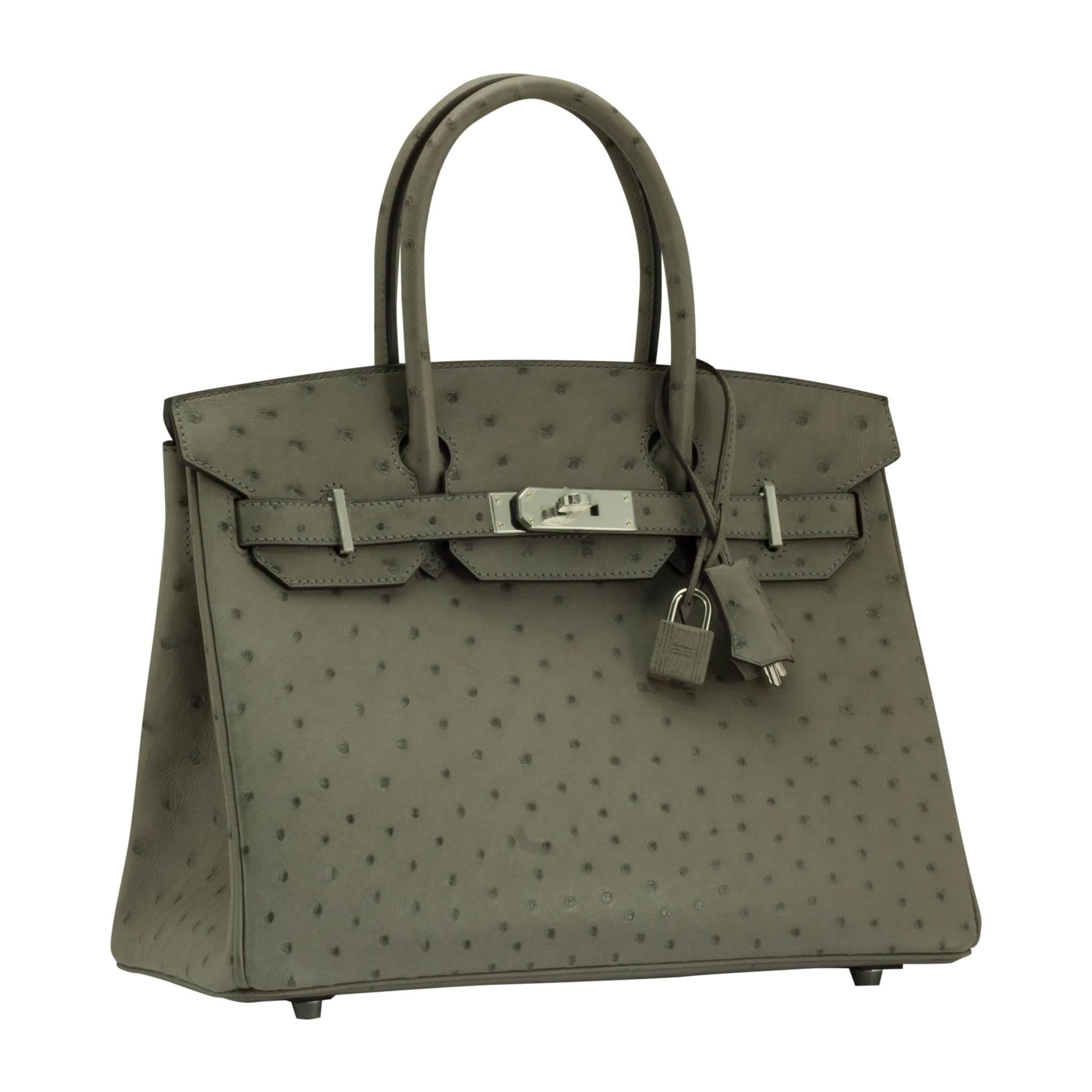 Hermes Birkin 30 Ostrich Leather 81 Grey Tourterelle Color PHW

Pristine condition. Pre-owned and never used

Bought it in Hermes store in 2017

Model: Birkin Bag

Composition: Ostrich leather

Color: Grey Tourterelle

Hardware: Palladium

Stamp: