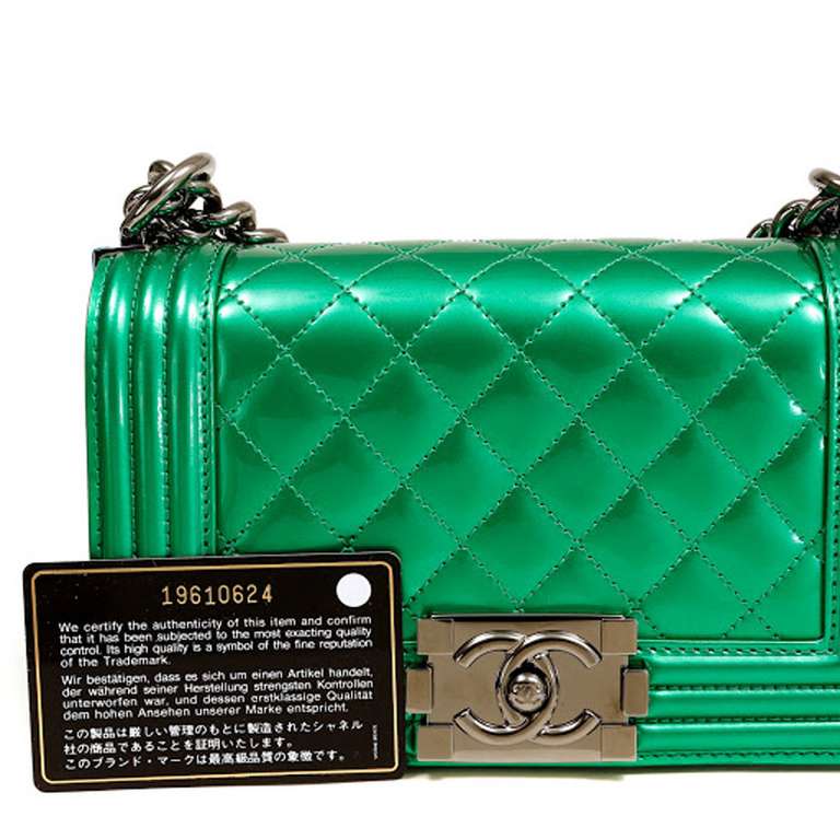 Chanel Limited Edition Emerald Green Patent Boybag In Excellent Condition For Sale In Malibu, CA