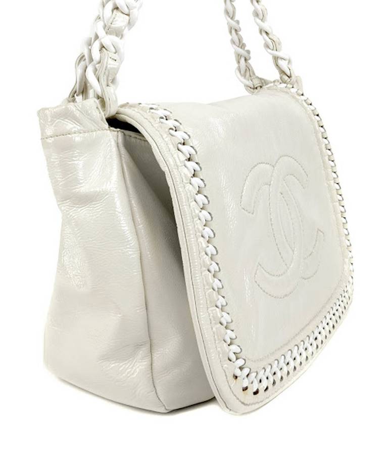 Chanel Pearl White Patent Leather Resin Chain Flap Bag In New Condition For Sale In Malibu, CA