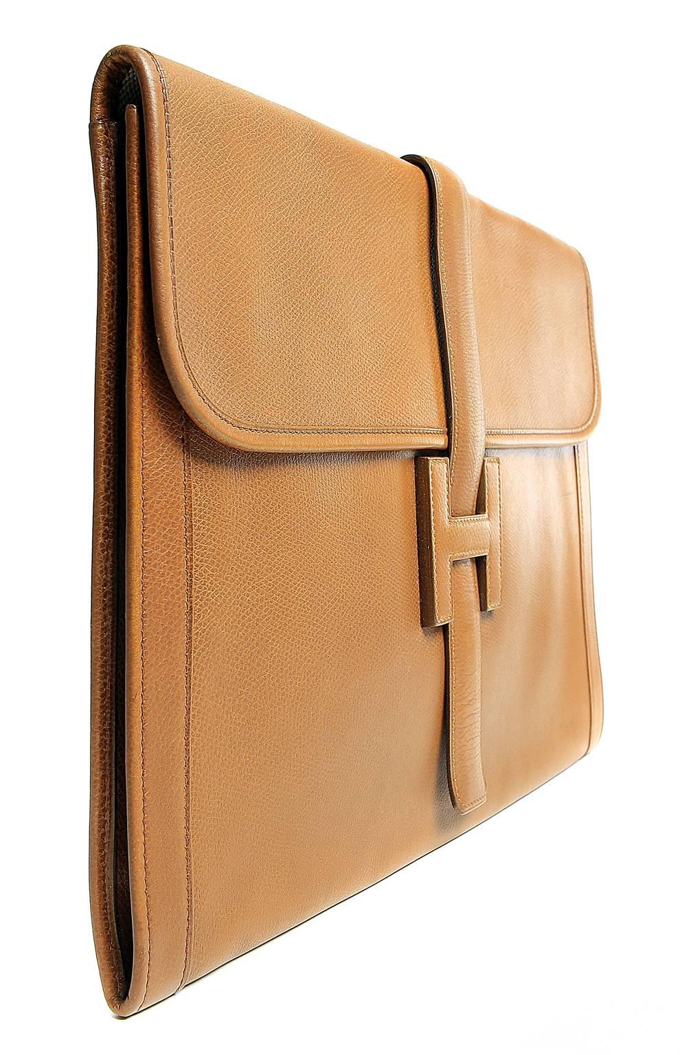 Brown Hermès Vintage Gold Leather Jumbo Jige Clutch For Sale