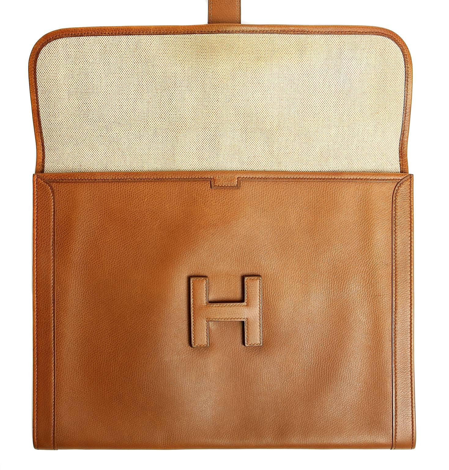 Women's Hermès Vintage Gold Leather Jumbo Jige Clutch For Sale