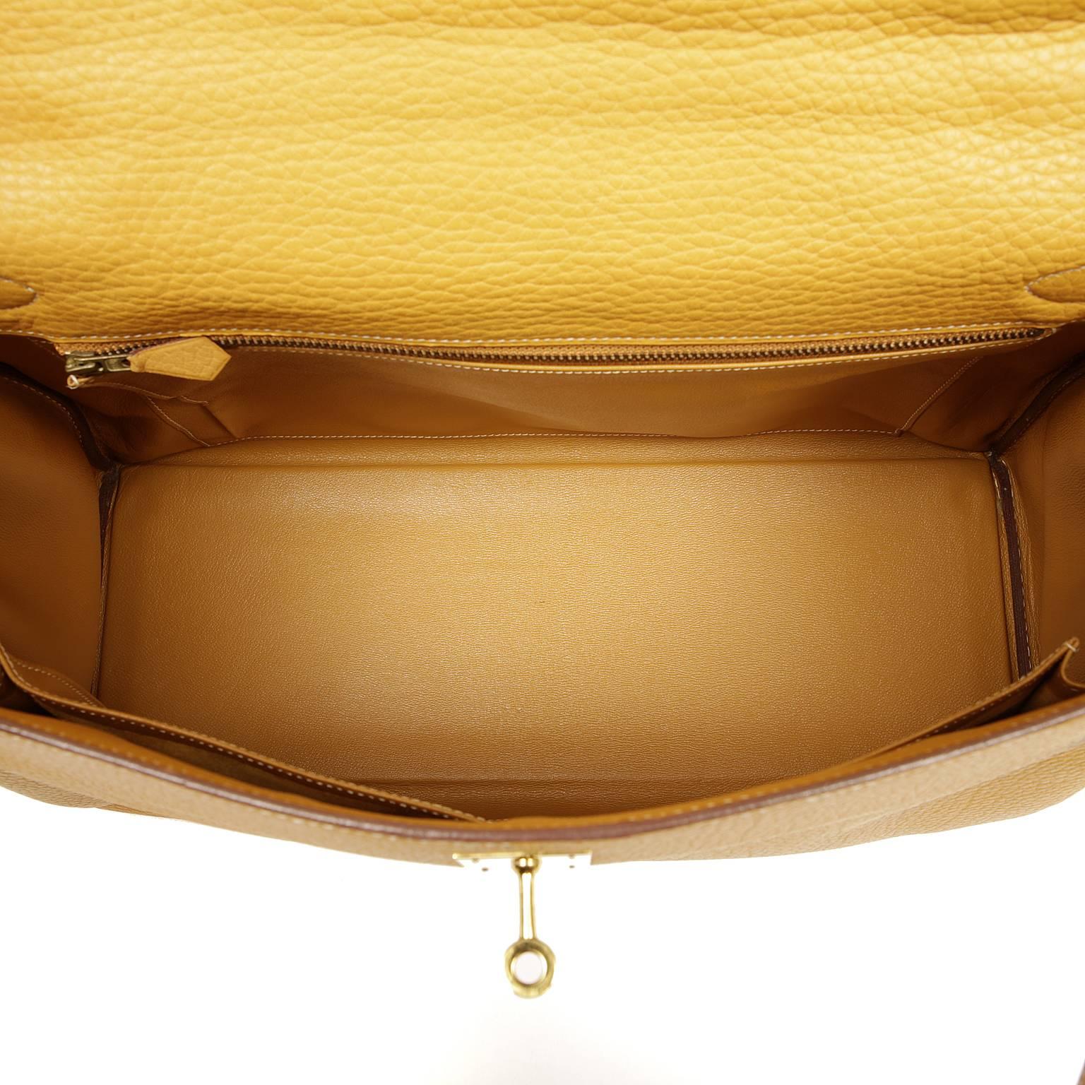 Hermès Cumin Togo Leather 40 cm Kelly with Gold Hardware 2