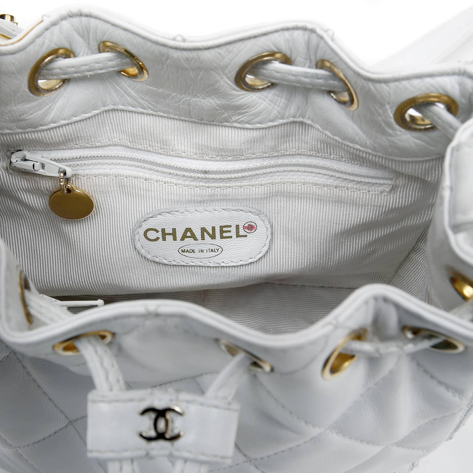 Chanel White Quilted Lambskin Bucket Bag 3