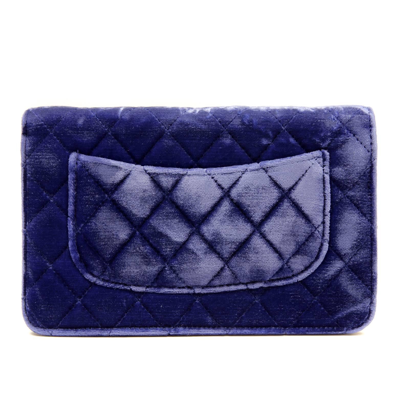 Chanel Blue Velvet WOC PRISTINE, Never Carried
 The ideal companion for hands free daytime or evening use, this functional Chanel exudes style while keeping everything perfectly organized.
 
Electric blue velvet is quilted in signature Chanel