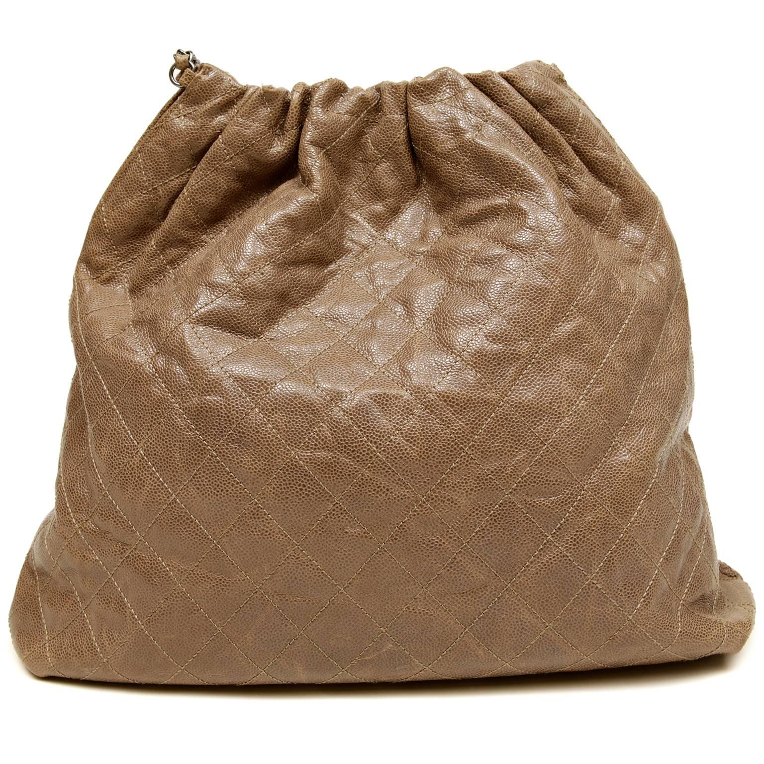 Chanel Light Brown Taupe Caviar Leather Large Hobo Shopper In Excellent Condition In Malibu, CA