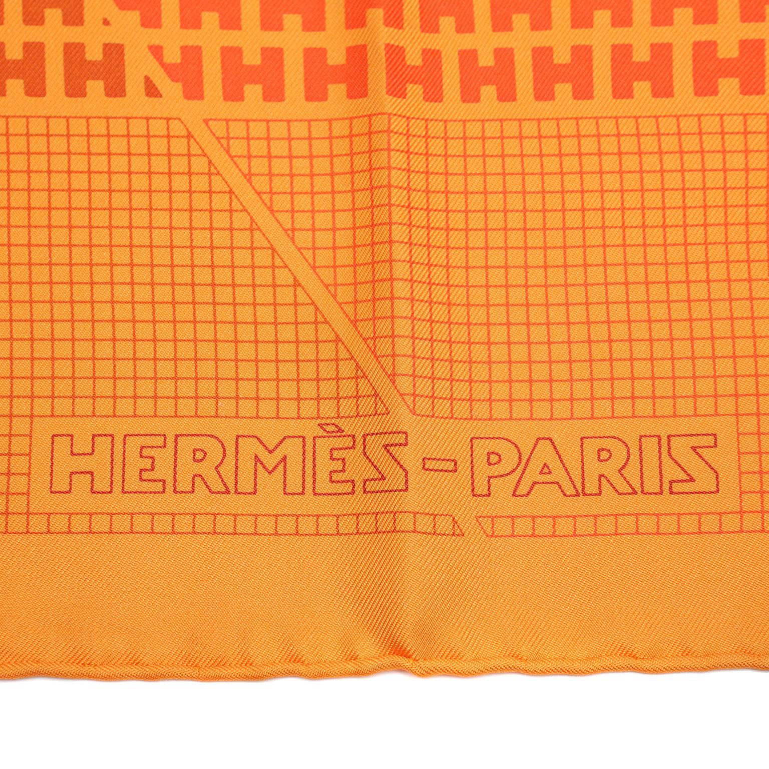 Hermès Orange Silk H Scarf- 90 cm In Excellent Condition In Malibu, CA