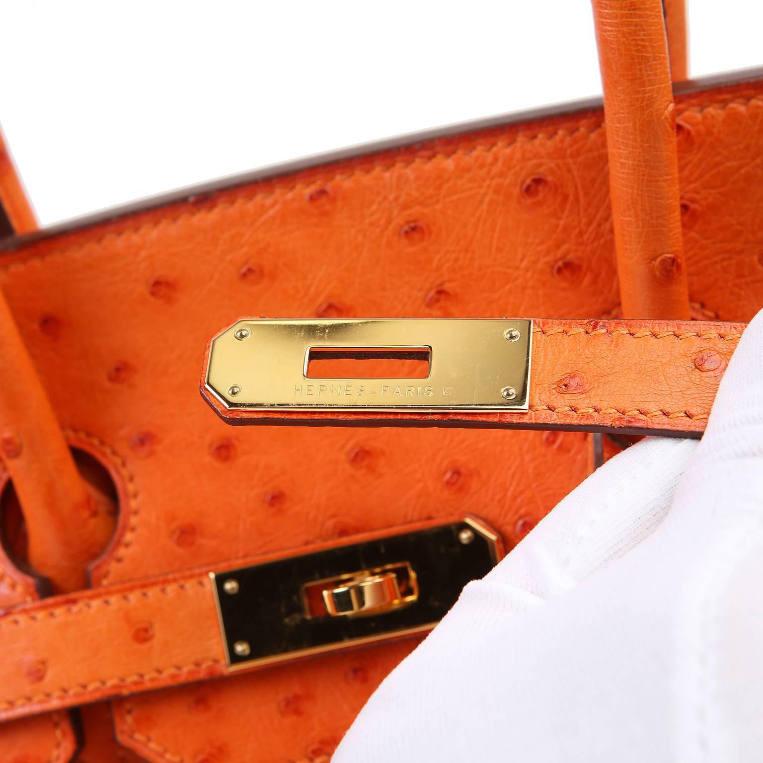 Hermès Orange Ostrich Skin 35 cm  Birkin Bag with Gold Hardware In New Condition In Malibu, CA