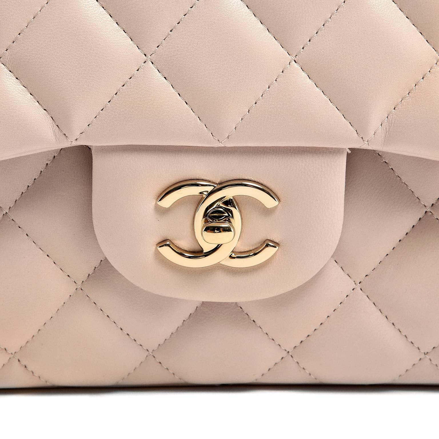 Women's Chanel Light Pink Lambskin Jumbo Classic