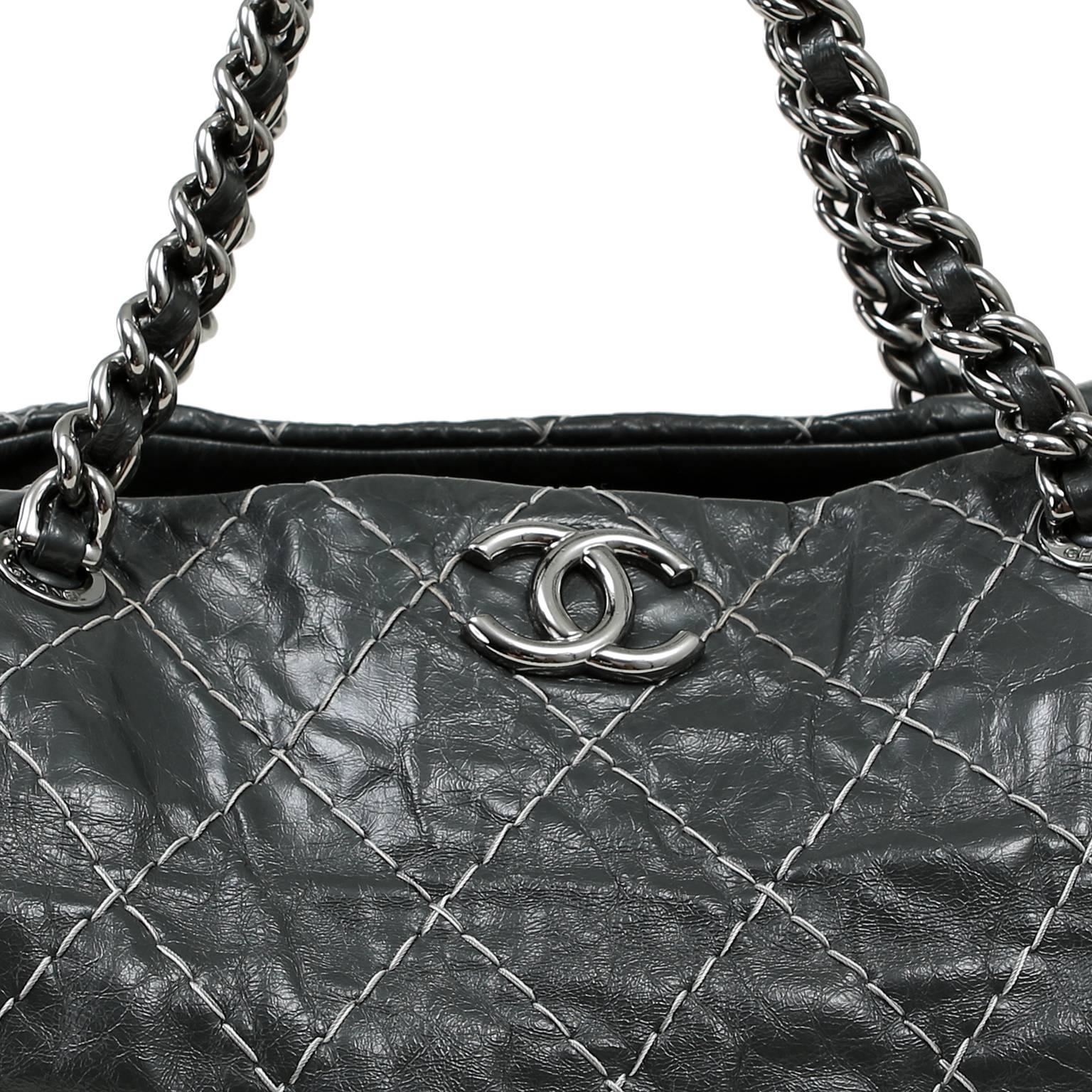 Chanel Charcoal Grey Distressed Leather XXL Tote For Sale 1