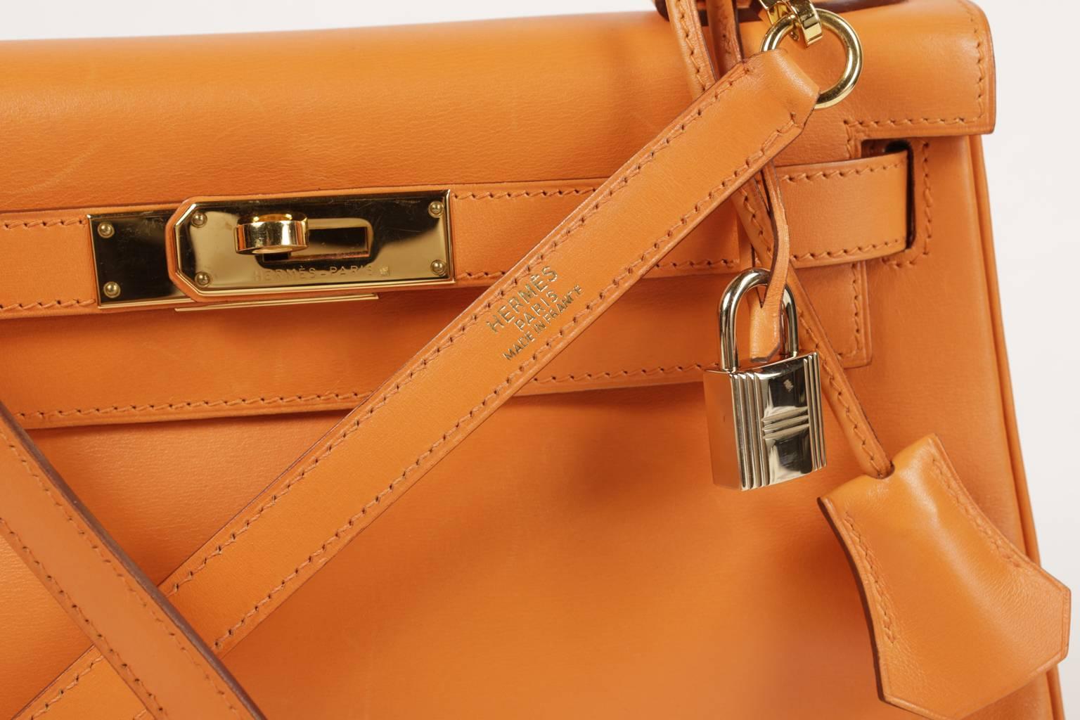 what purse comes in an orange box