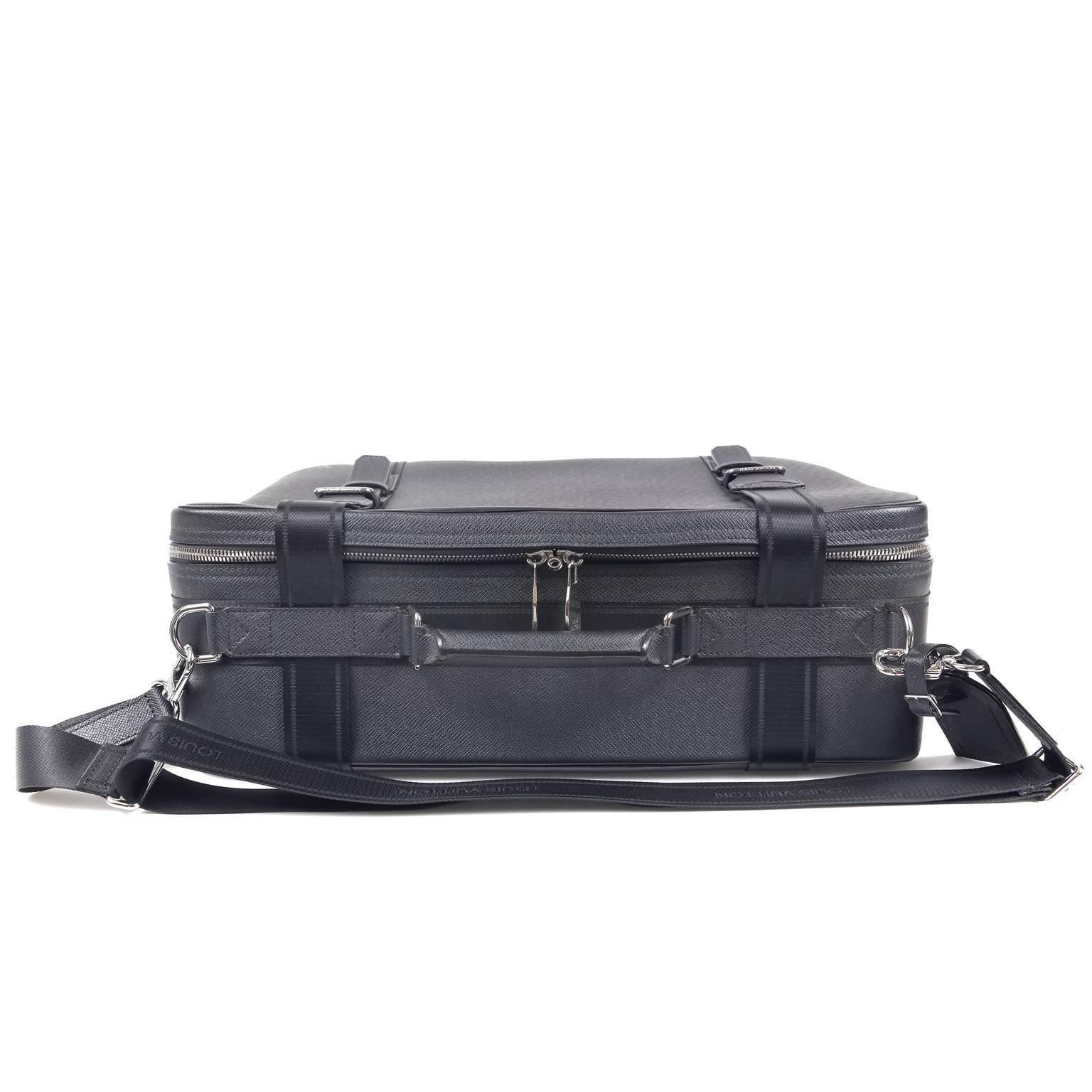 Women's or Men's Louis Vuitton Navy Taiga Leather Belted Luggage- Medium