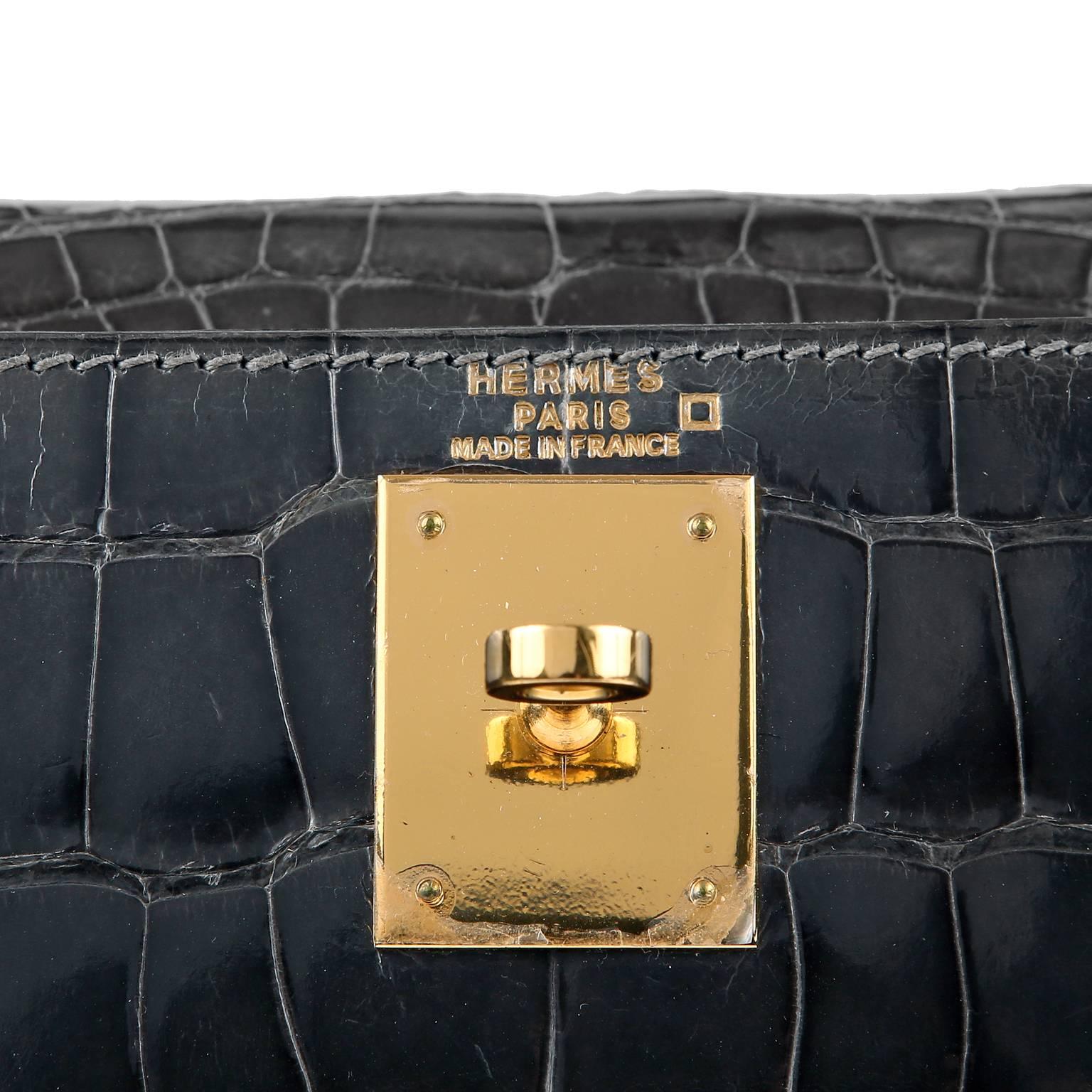 Women's Hermès Graphite Alligator 28 cm Kelly Bag GHW
