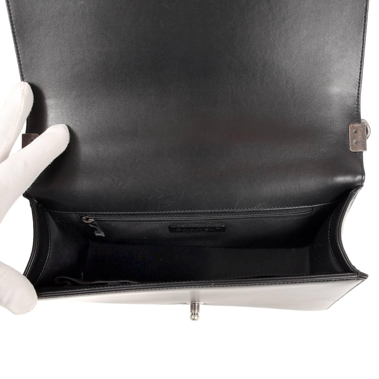 Chanel Black Lambskin  Boy Bag- Large For Sale 3