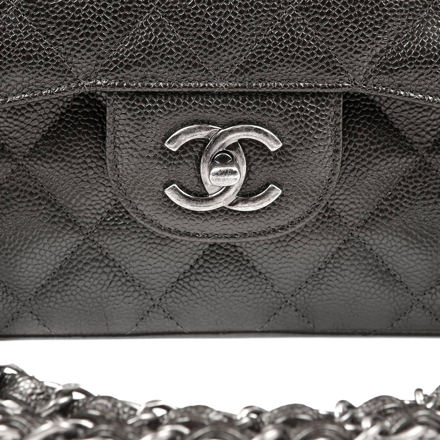 Chanel Graphite Caviar Jumbo Double Flap Classic Bag In New Condition In Malibu, CA