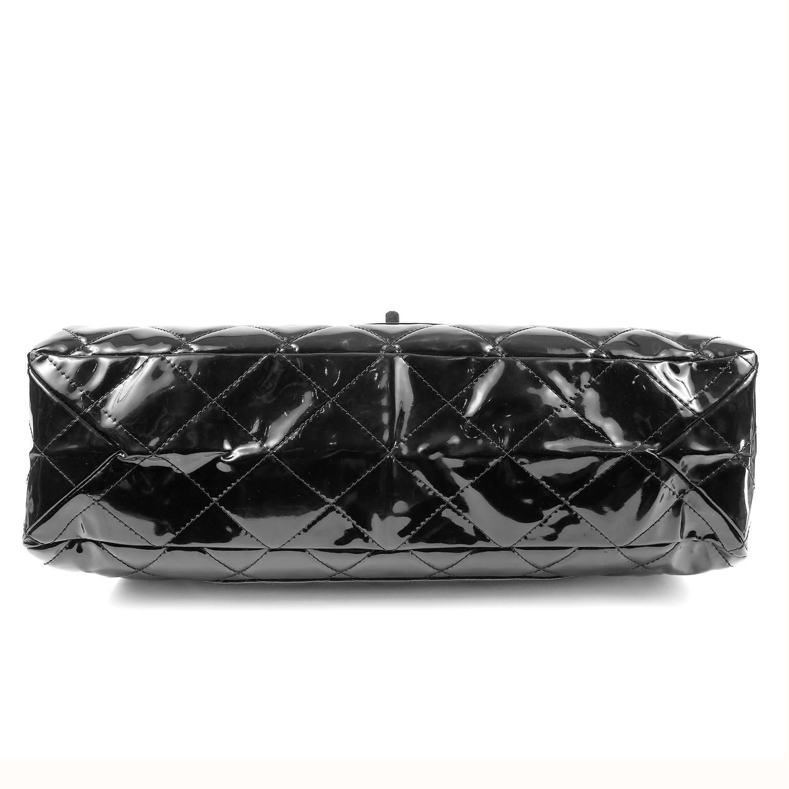 Women's Chanel Black Patent Leather XXL Reissue Bag For Sale