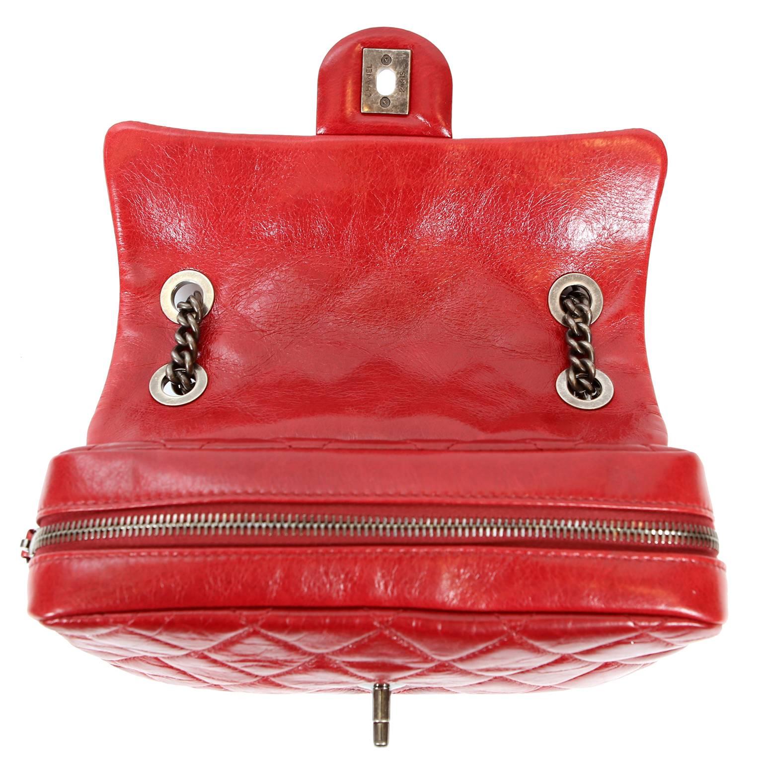 Chanel Red Distressed Leather Crossbody Bag In New Condition In Malibu, CA