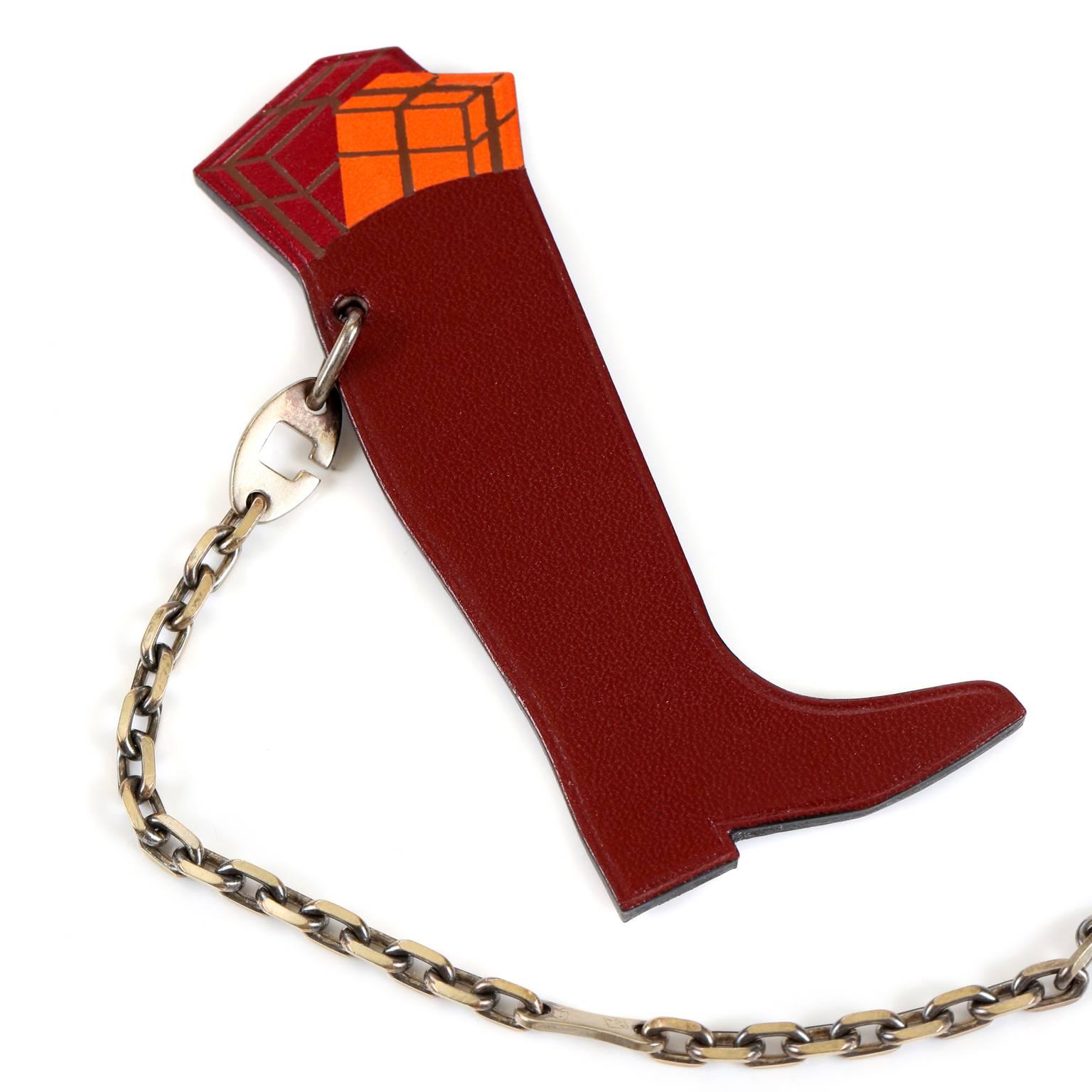 Hermes Hotte Botte Burgundy Leather Keychain In Excellent Condition For Sale In Malibu, CA