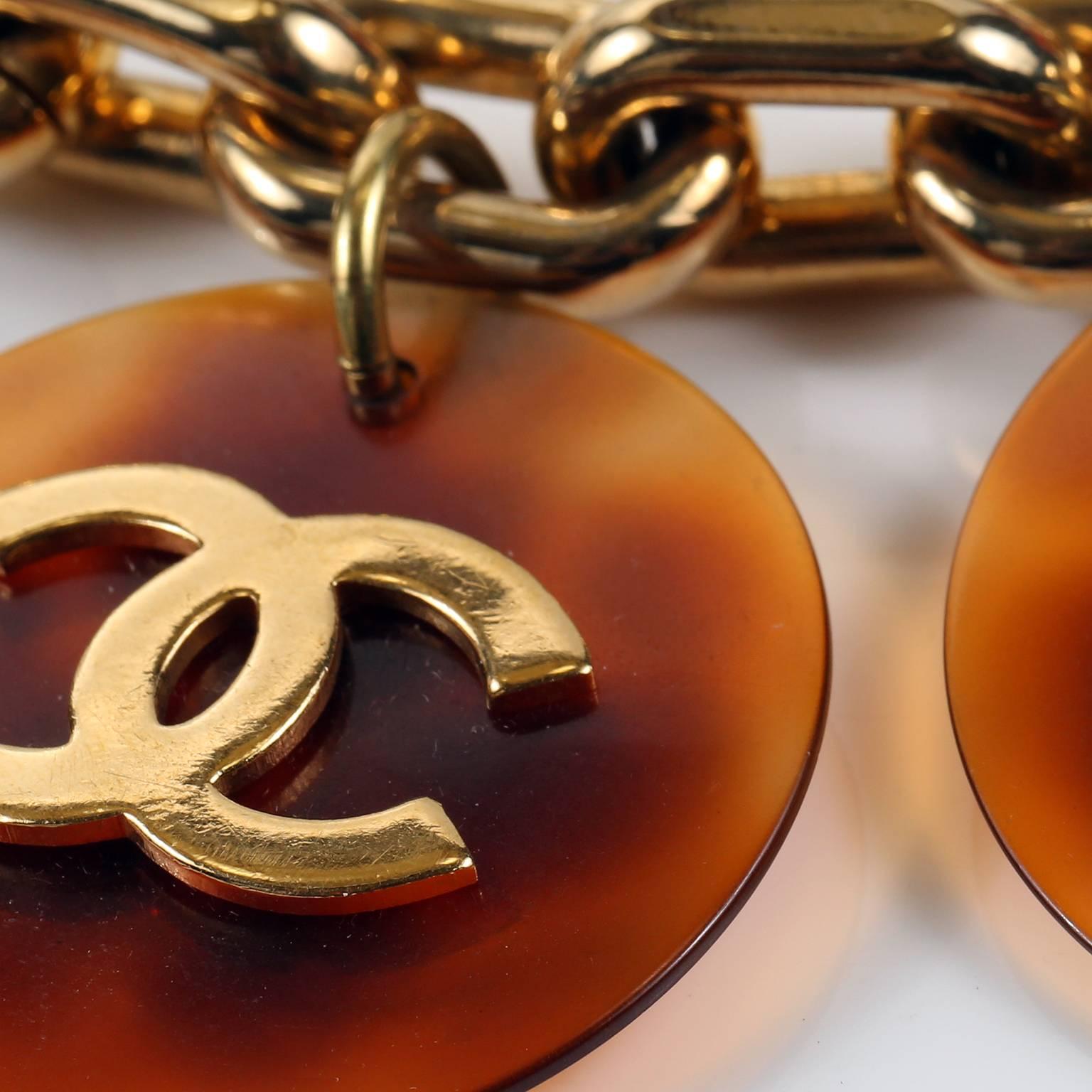 Chanel Tortoise CC Coin Disc Bracelet In Excellent Condition In Malibu, CA