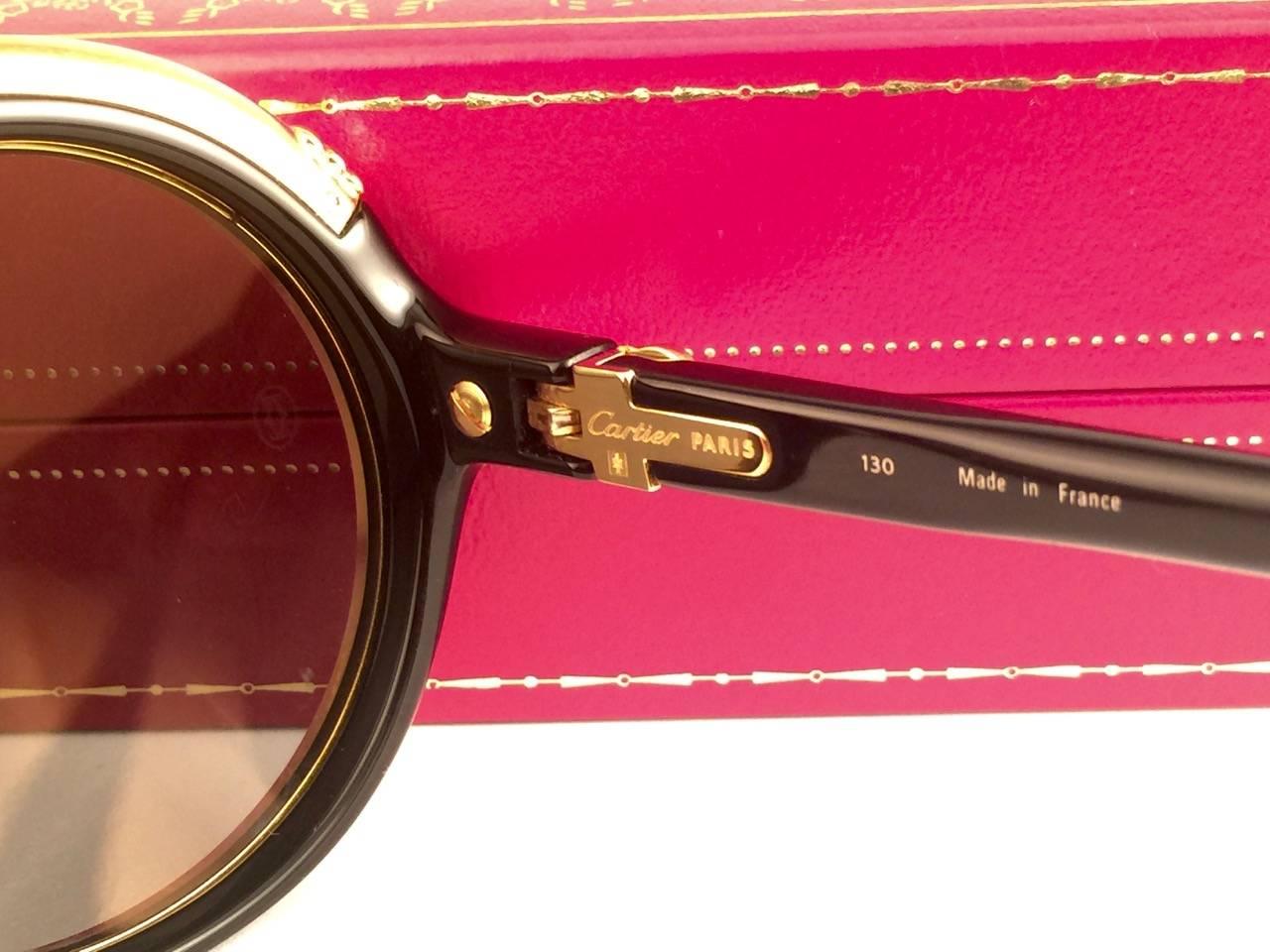 New Cartier Diabolo Gold & Black 53mm 24k Gold Sunglasses France In New Condition In Baleares, Baleares