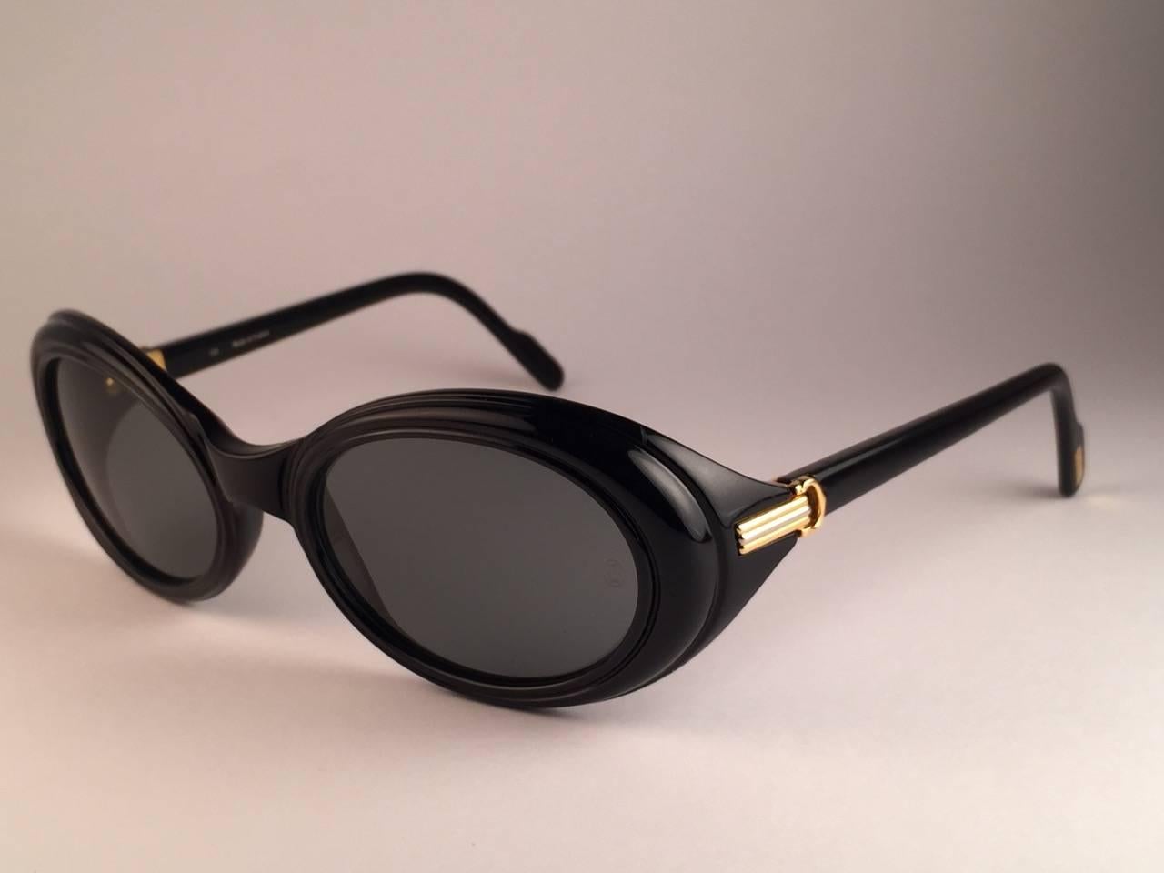 Women's or Men's Cartier Frisson Black Medium Sunglasses 18k Gold France 1991