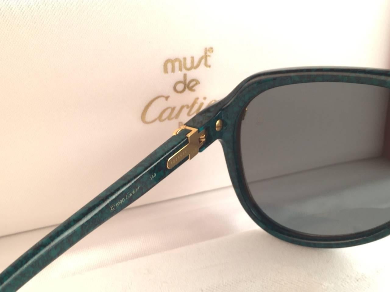New Cartier Vitesse Marbled Green 58MM 18K Gold Plated Sunglasses France In New Condition In Baleares, Baleares