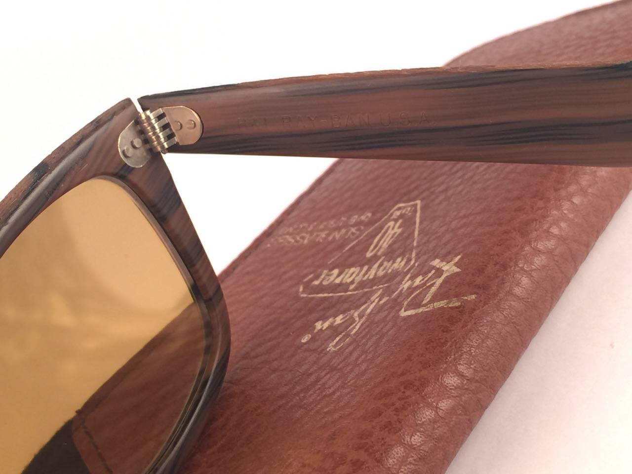 Brown New Ray Ban The Wayfarer Woodies Dark Tiki Edition Collectors USA 80's Sunglasse