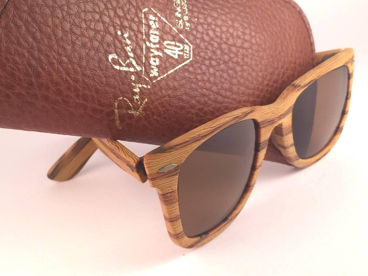 New Ray Ban The Wayfarer Woodies Teak Edition Collectors USA 80's Sunglasses In New Condition In Baleares, Baleares
