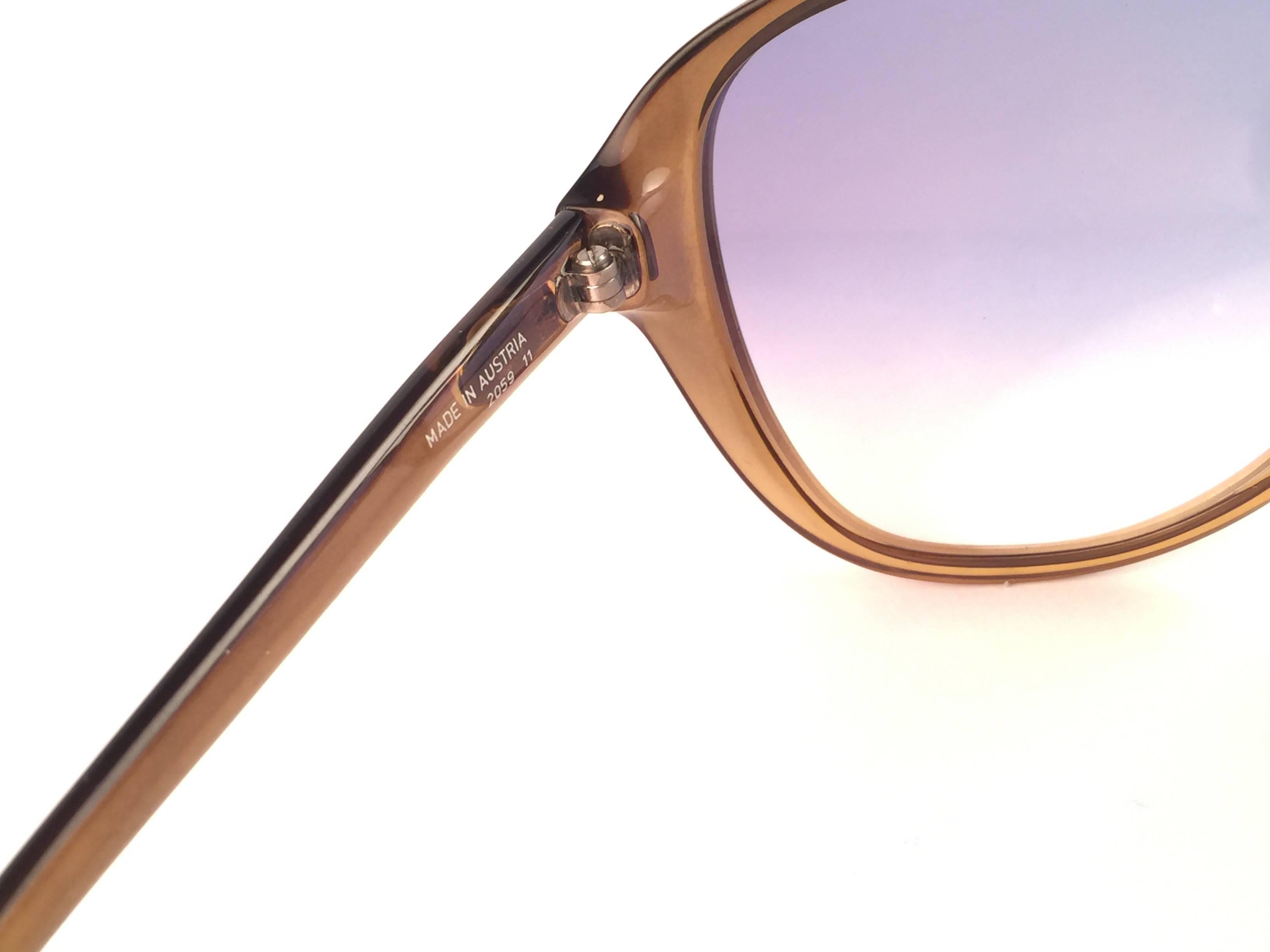 New Vintage Christian Dior Monsieur 2059 20 Blue Gradient 1970 Sunglasses In New Condition In Baleares, Baleares