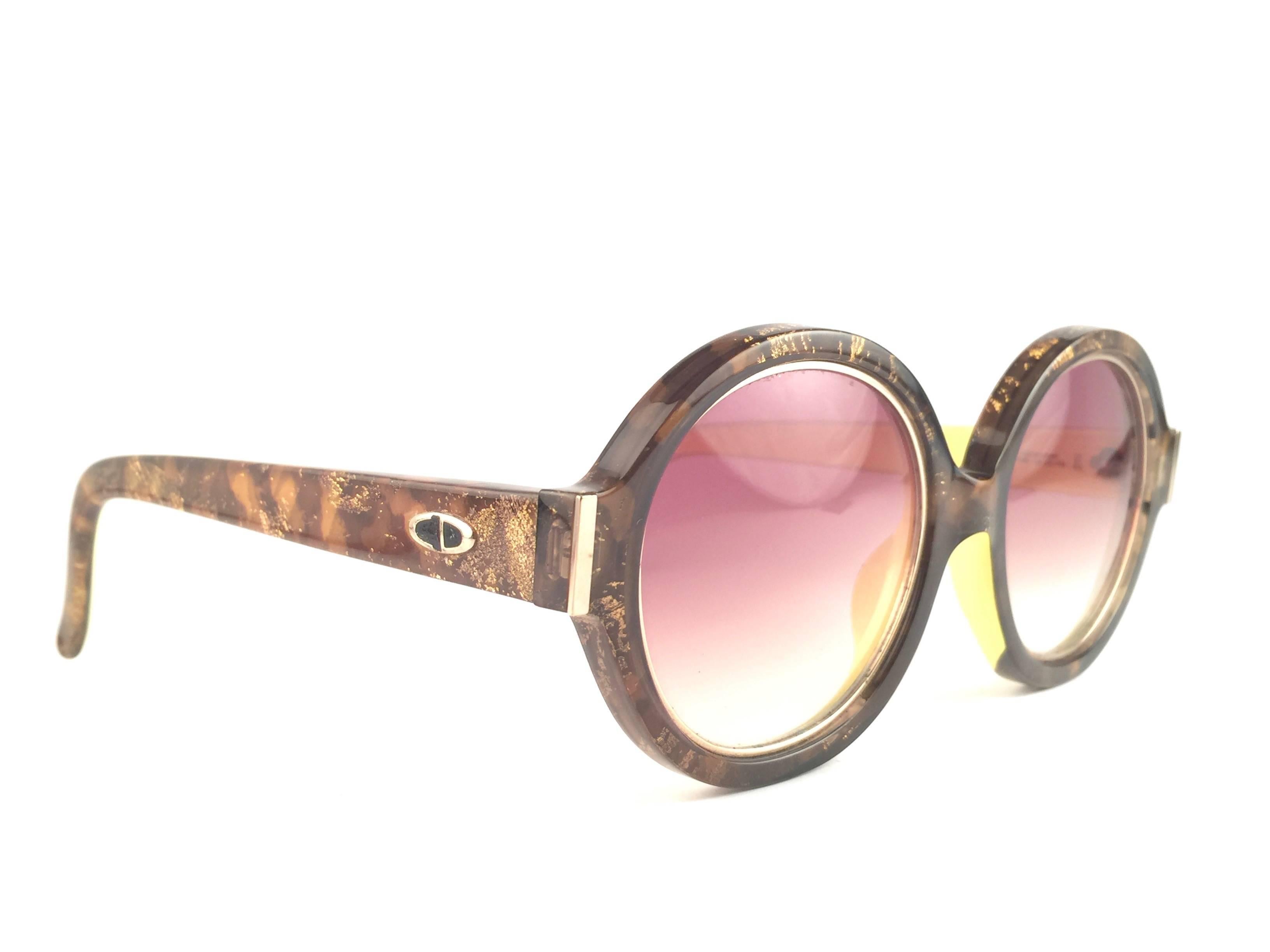 New Vintage Christian Dior 2446 20 Translucent Amber Optyl Sunglasses In New Condition In Baleares, Baleares