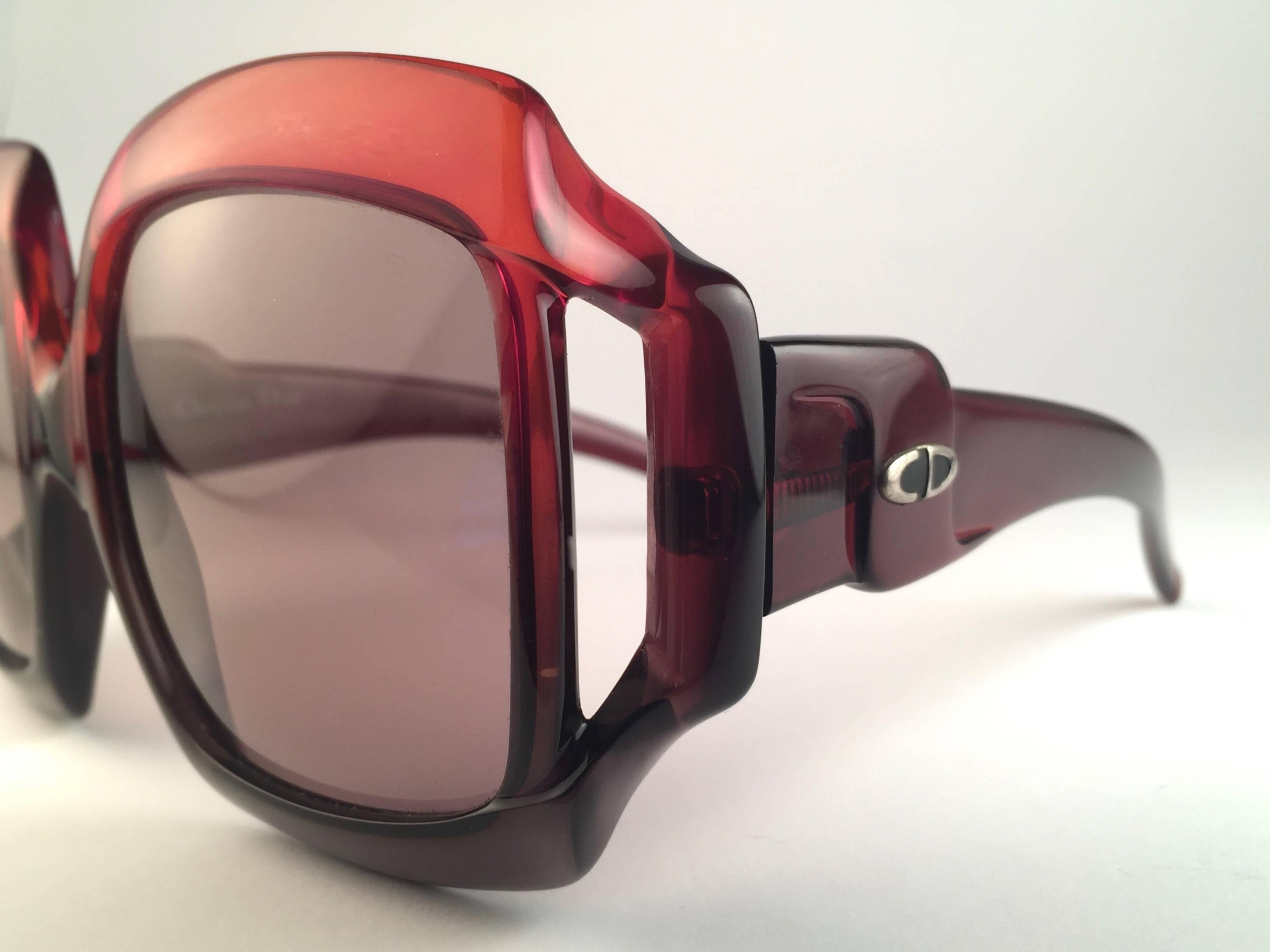red dior sunglasses