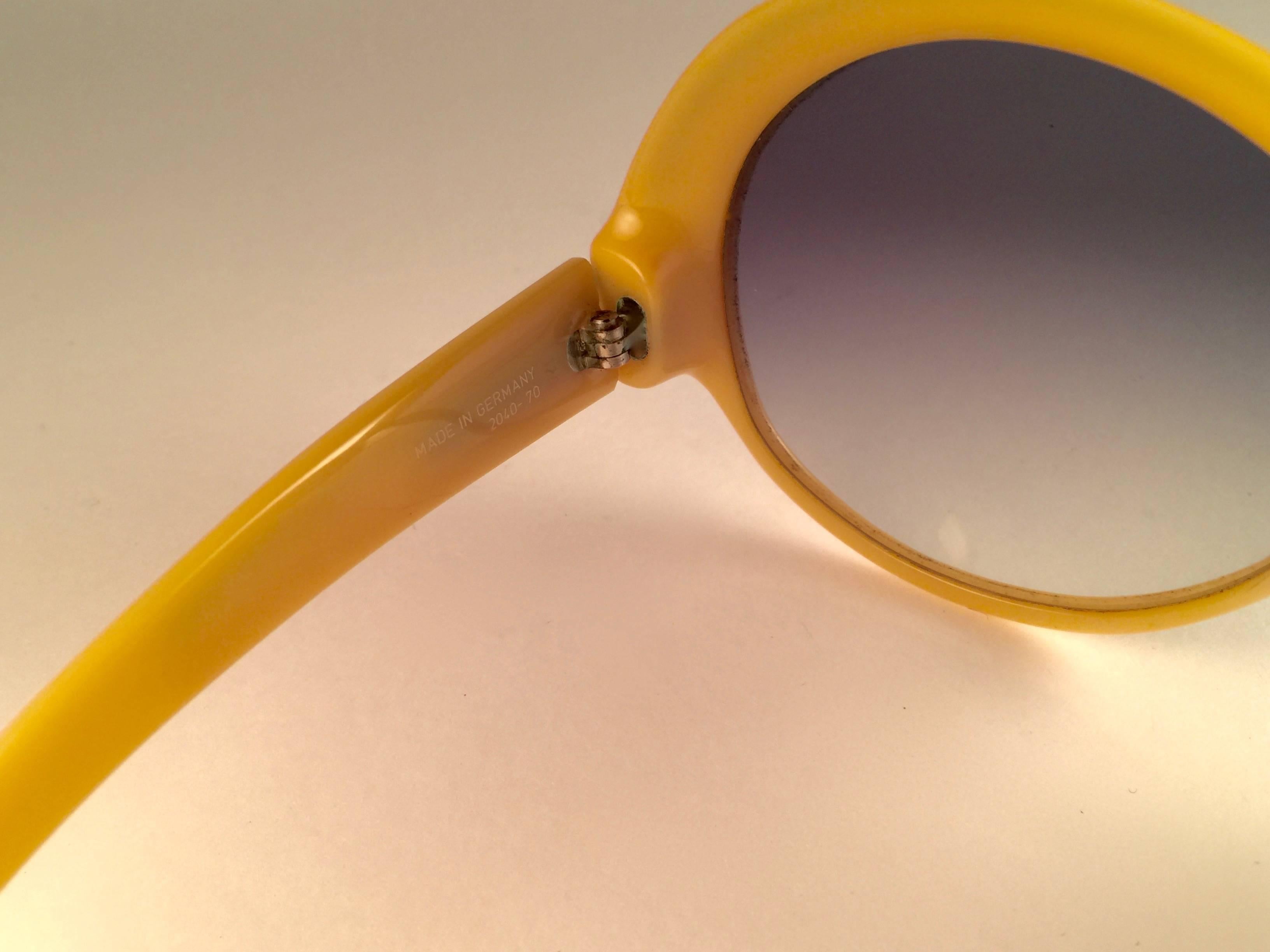 Beige New Vintage Christian Dior 2040 70 Sunglasses Oversized Yellow Optyl Sunglasses