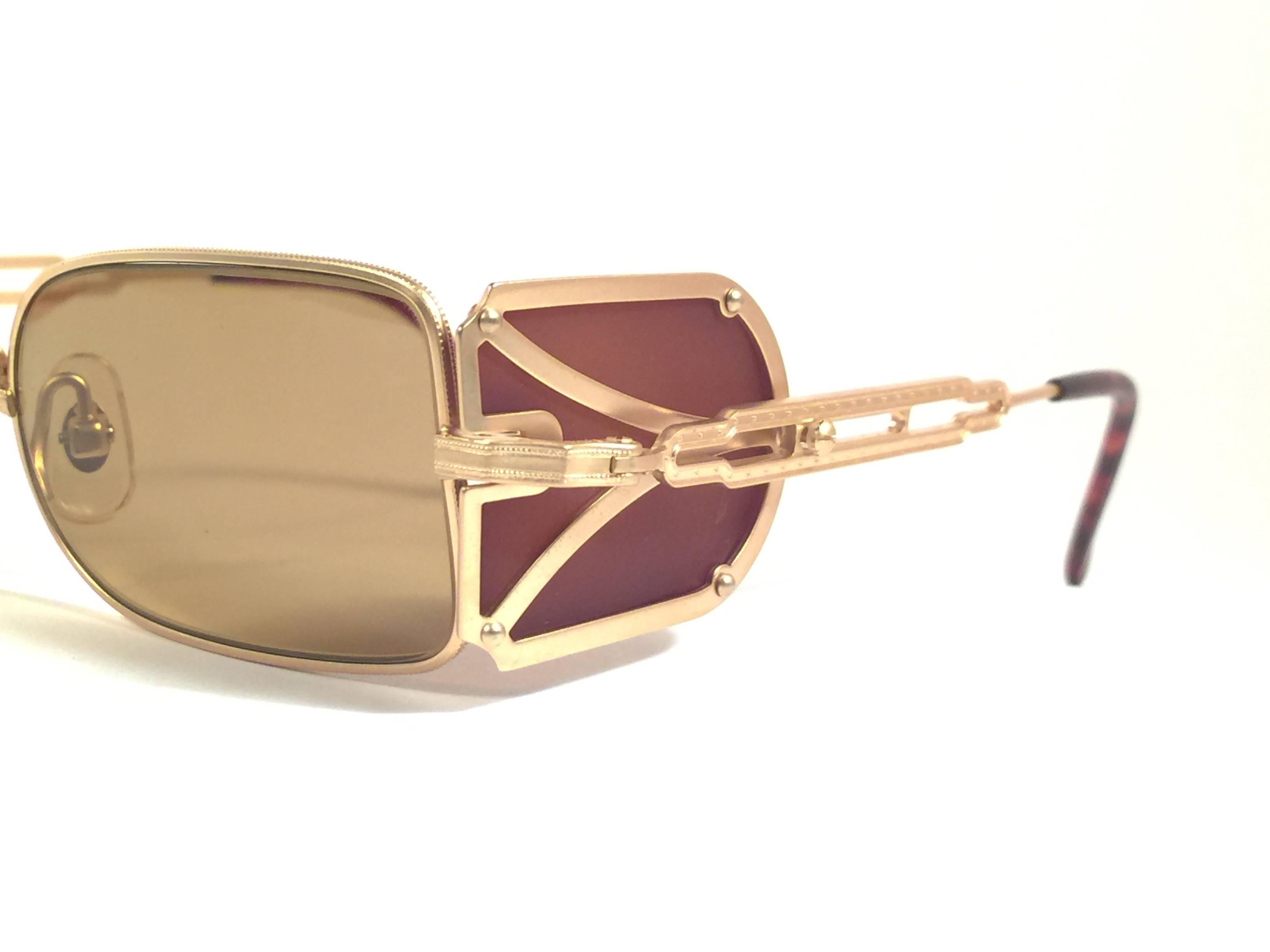 Matsuda 10611 - Lunettes de soleil vintage en or mat, fabriquées au Japon, années 1990, état neuf Neuf - En vente à Baleares, Baleares