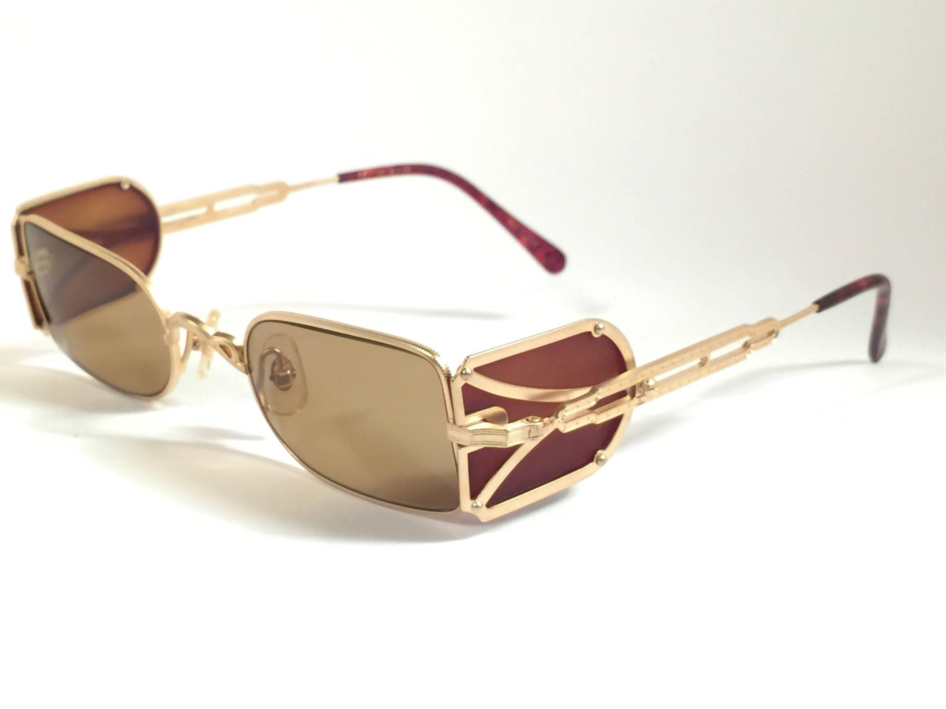 Marron Matsuda 10611 - Lunettes de soleil vintage en or mat, fabriquées au Japon, années 1990, état neuf en vente