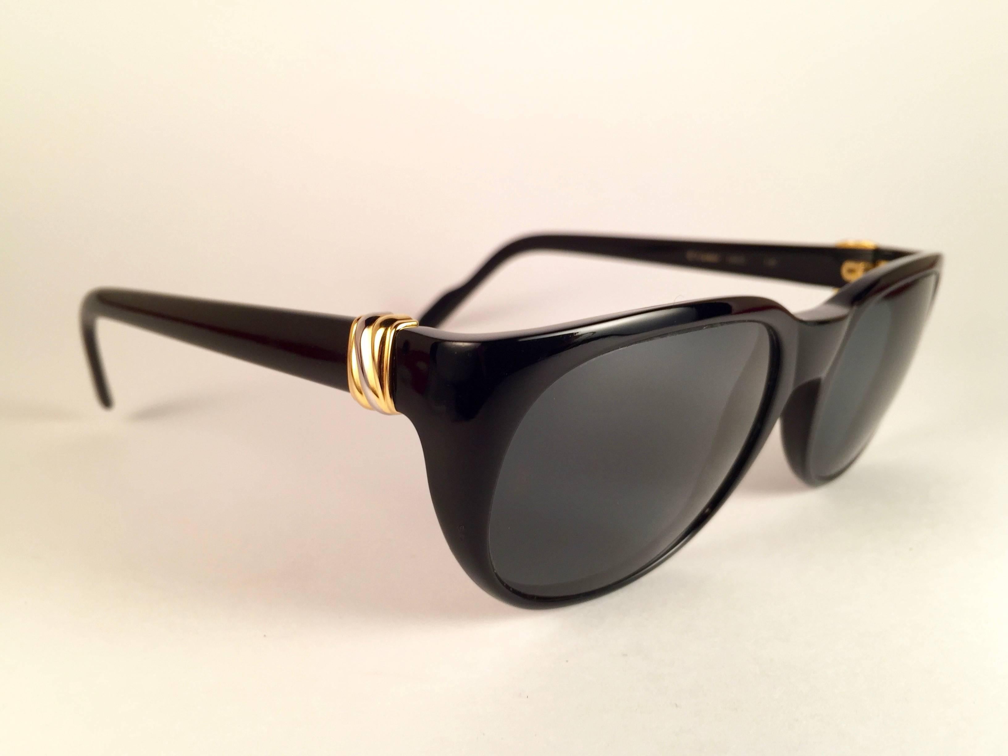 Beige New Vintage Cartier Trinity Black 18k Gold Plated Accents France 1990 sunglasses
