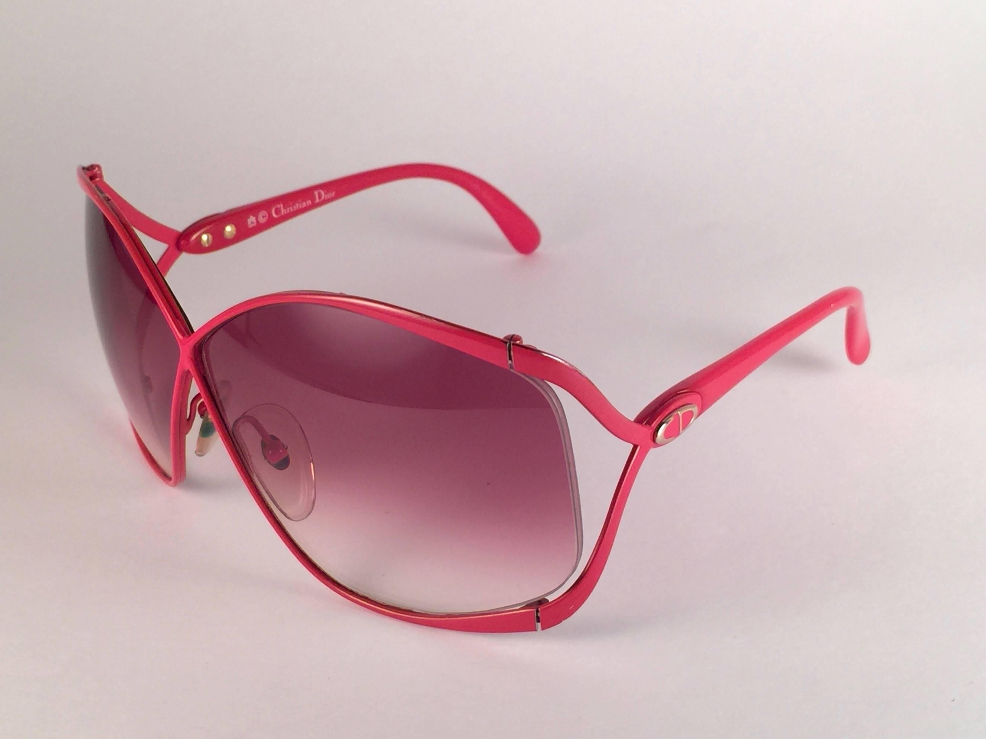 Gray New Vintage Christian Dior 2056 30 Vibrant Red Rose Gradient Lenses Sunglasses