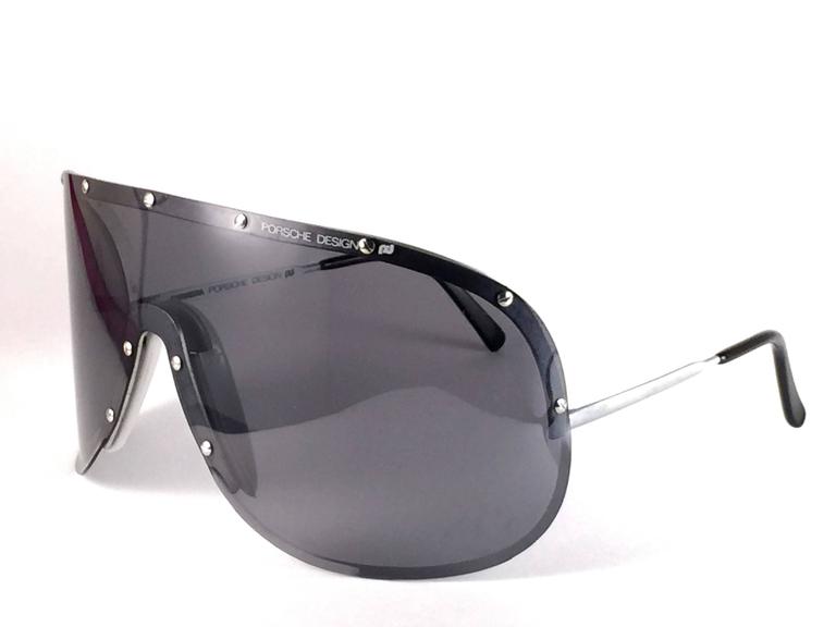 Nuovo Occhiali da sole vintage Porsche Design 5620 Shield da