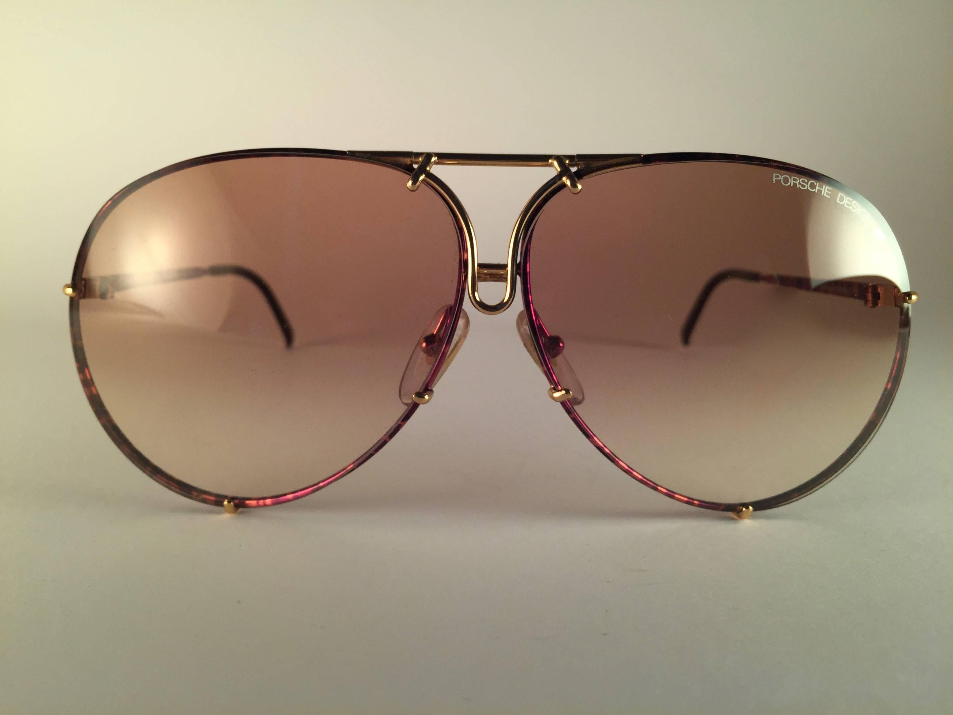 1980s aviator sunglasses