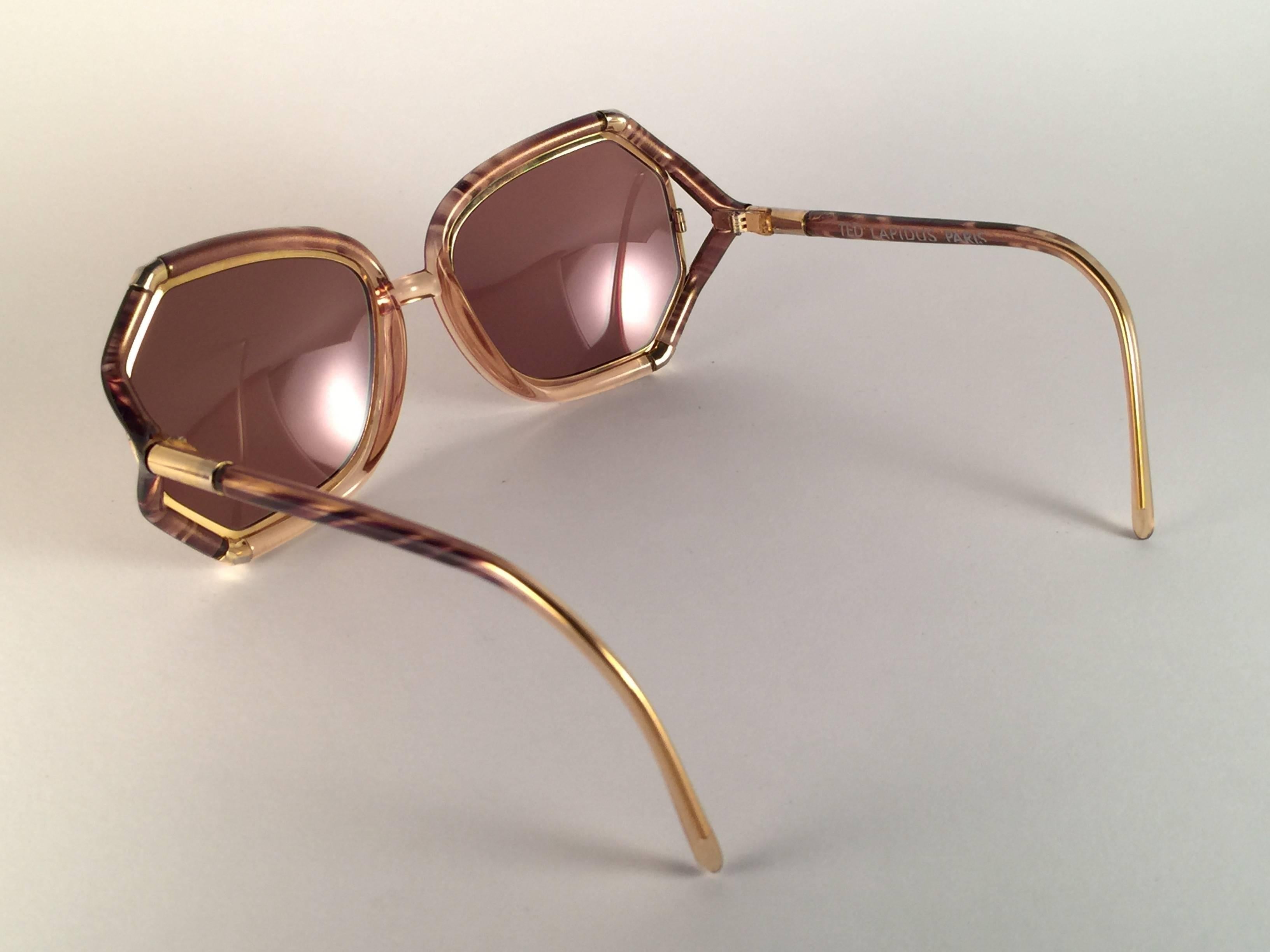 New Vintage Ted Lapidus Paris TL 1042 Brown Stripes & Gold 1970 Sunglasses Franc In New Condition In Baleares, Baleares