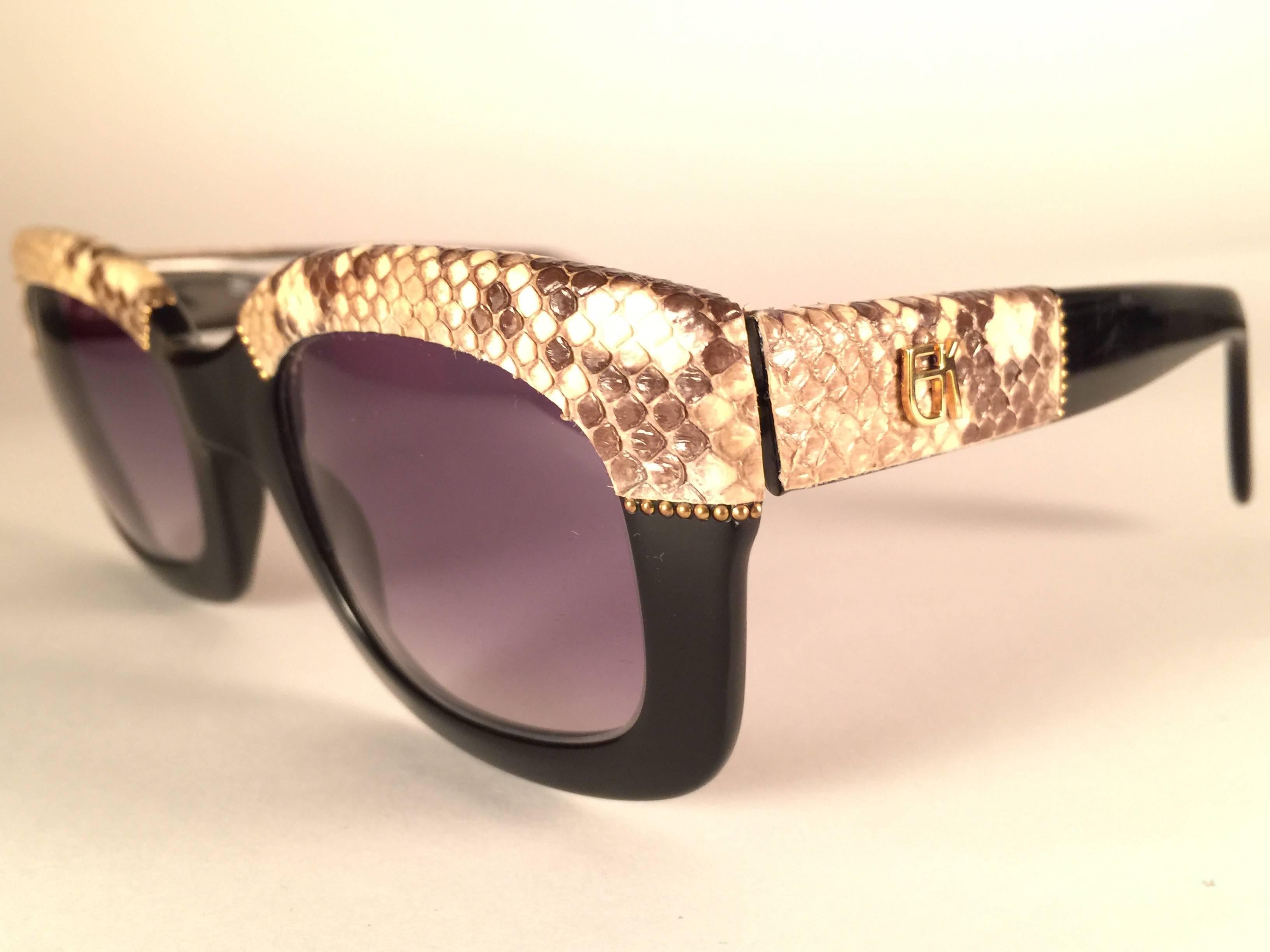 New Vintage Emanuelle Kahn Paris Genuine Python & Black Sunglasses France 3