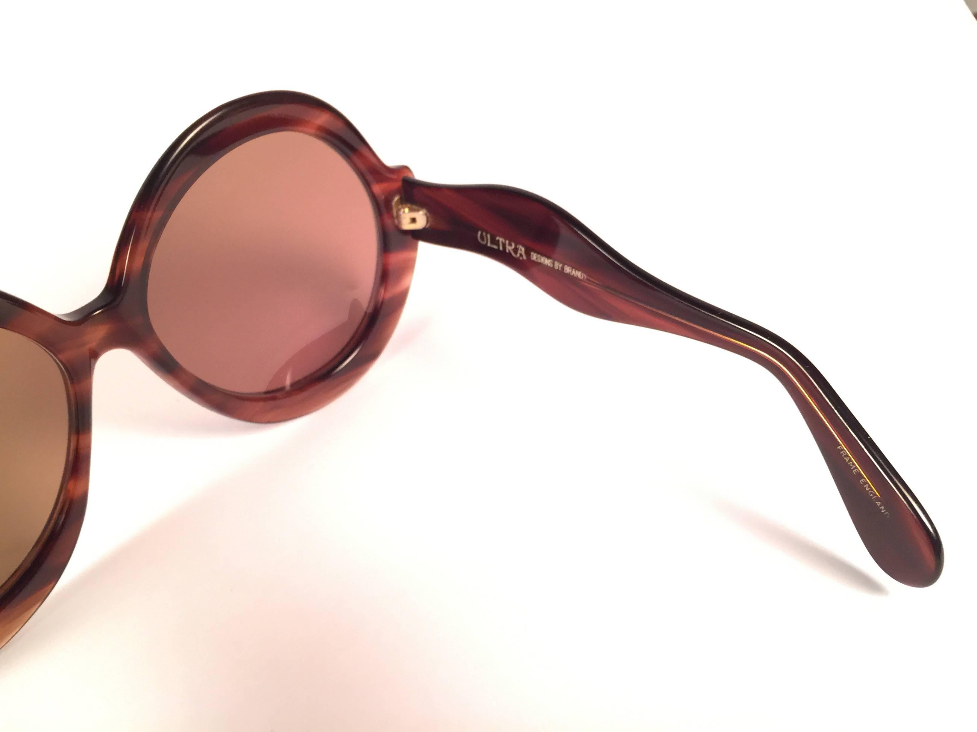 Women's or Men's New Vintage Ultra Sudan Black Rhinestones Rose Lens Oversized 1960's Sunglasses