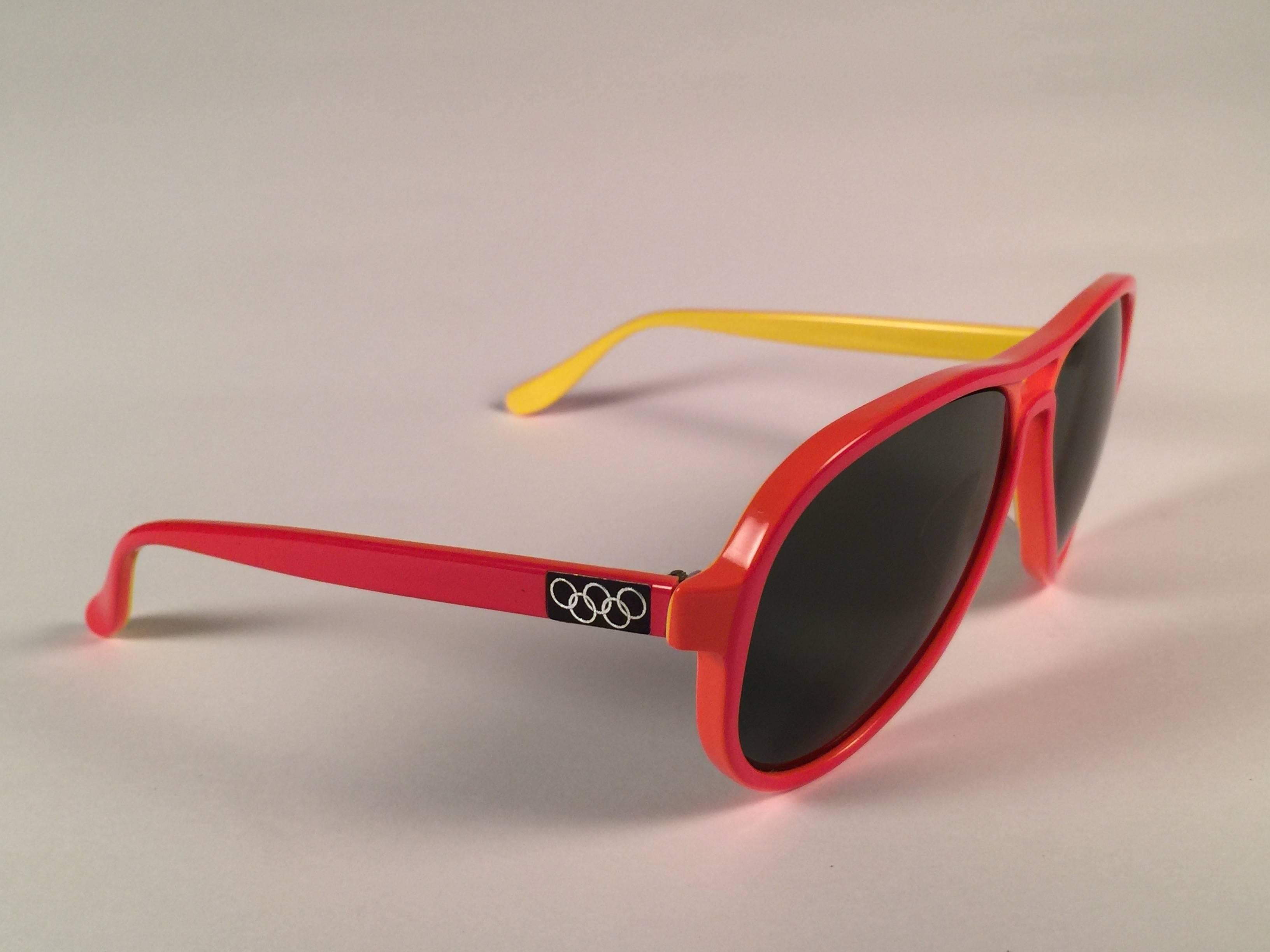 Black New Vintage Ray Ban B&L Vagabond Orange & Yellow G15 Grey Lenses Sunglasses USA
