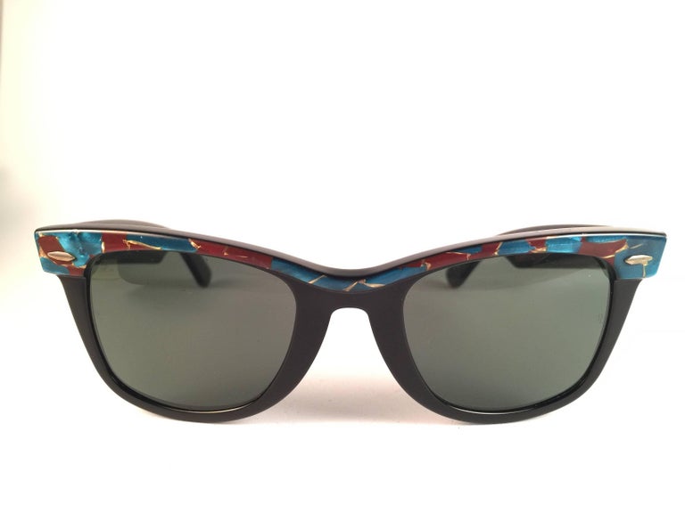 Mosaic Wayfarers Pink Lens