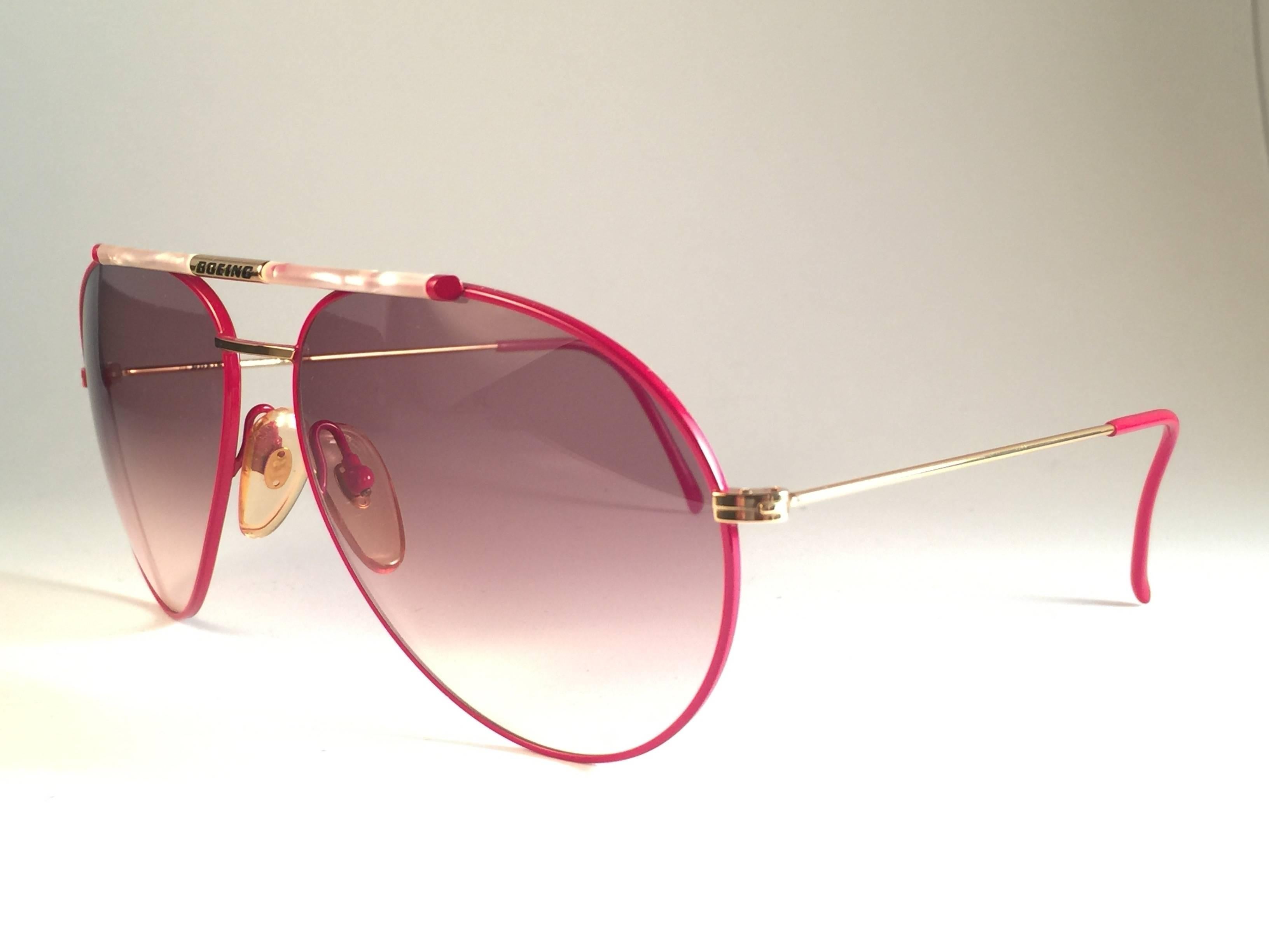 New Vintage Boeing by Carrera Aviator Red Gold Large Sunglasses Austria In New Condition In Baleares, Baleares