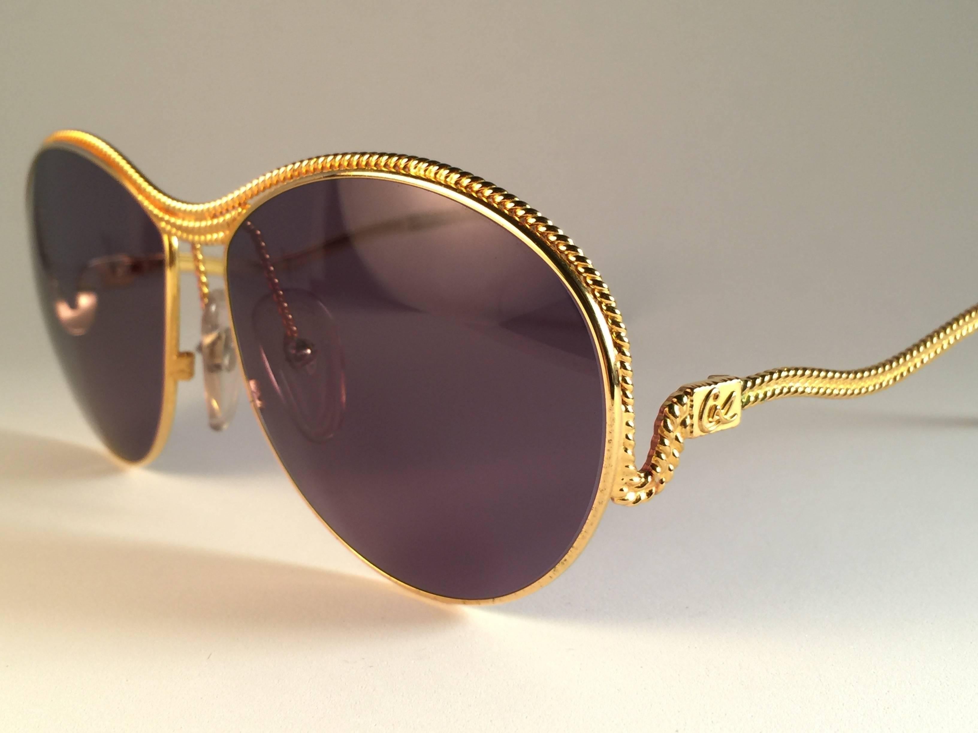 New Vintage Christian Lacroix Oval Gold Accents 1980 France Sunglasses In New Condition For Sale In Baleares, Baleares