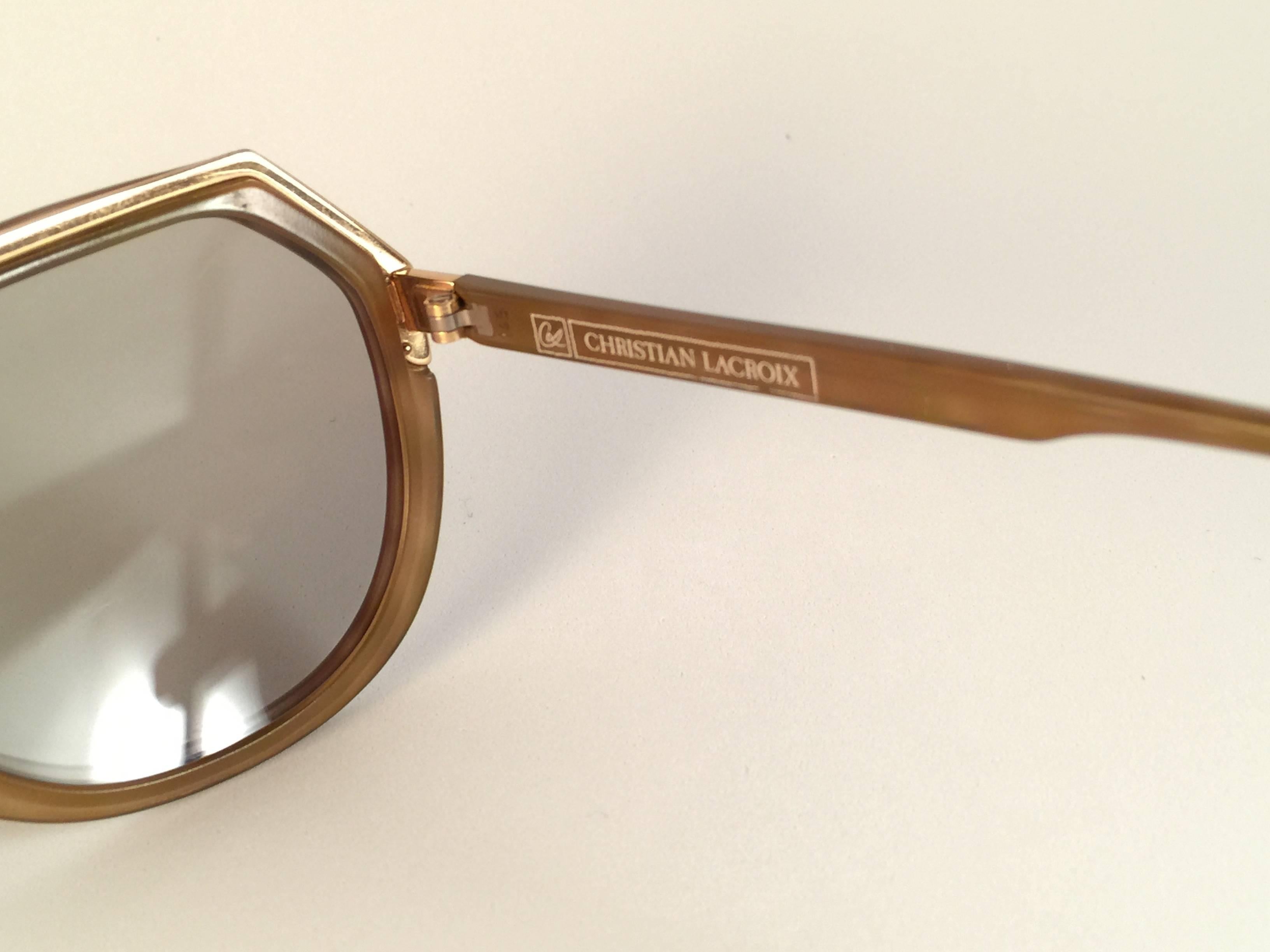 Donna Nuovo Occhiali da sole vintage Christian Lacroix Ocre Gold Accents 1980 France in vendita
