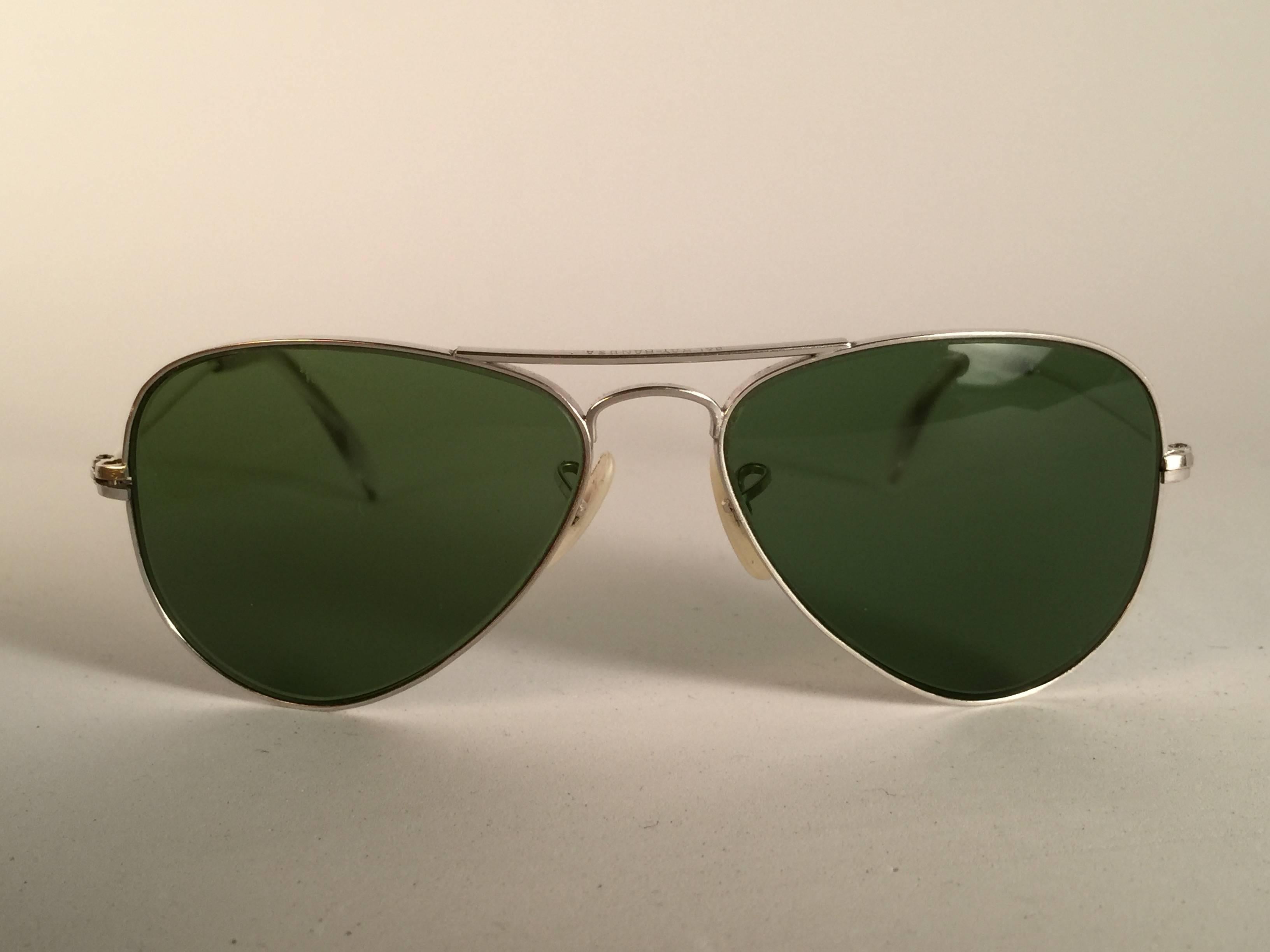 New Super special vintage Ray Ban Aviator 12K filled frame with B&L G15 Grey Lenses in SIZE 52!!  The smallest size available, suitable for children.  Please noticed this item may show minor sign of wear due to storage.
Comes with its original Ray