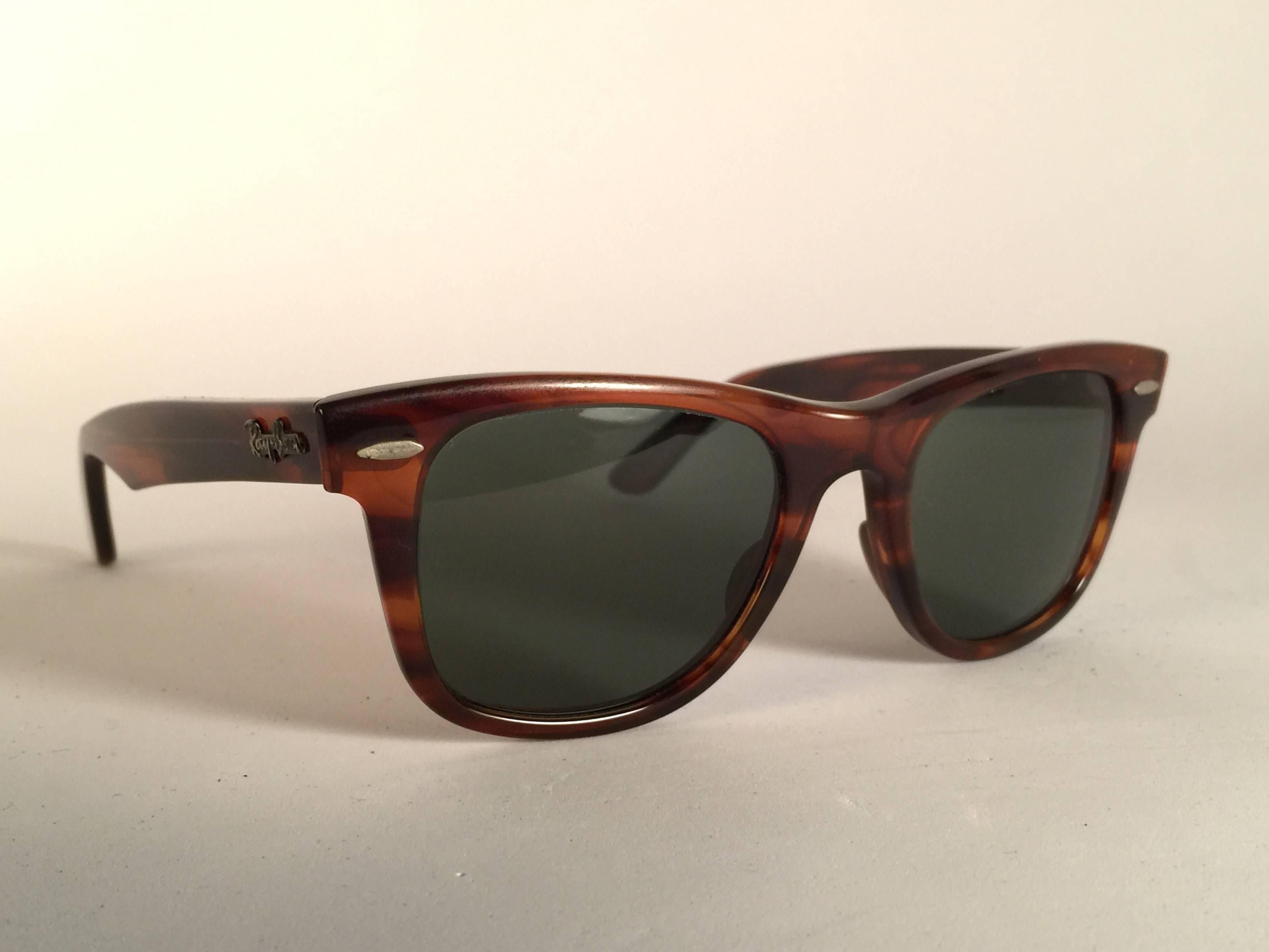 ray ban wayfarer tortoise