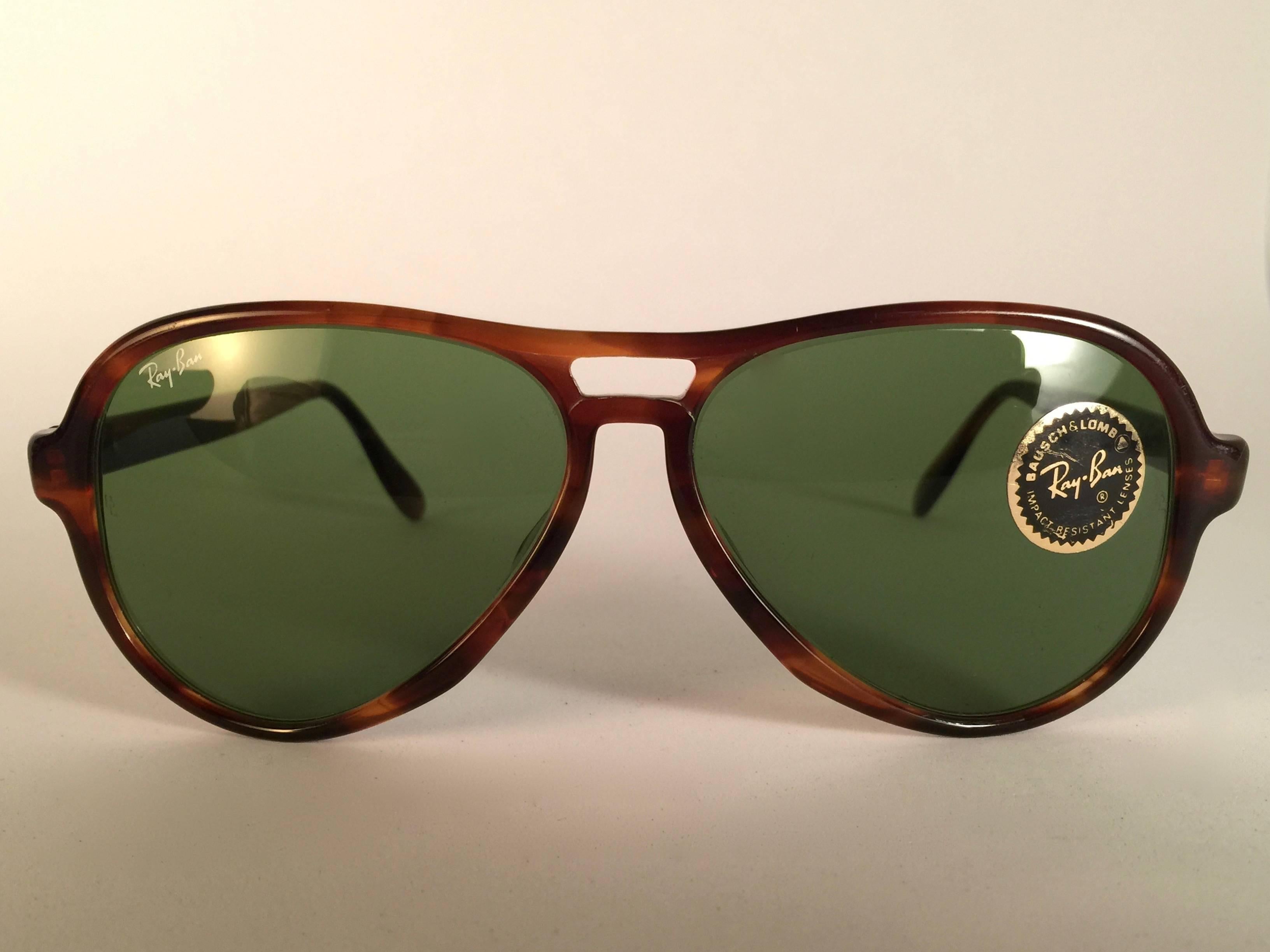 New and rare vintage Vagabond tortoise frame holding a spotless pair of G15 grey lenses.  
New, never worn or displayed.  This pair may have minor sign of wear due to nearly 40 years of storage. Designed and Produced in USA.

