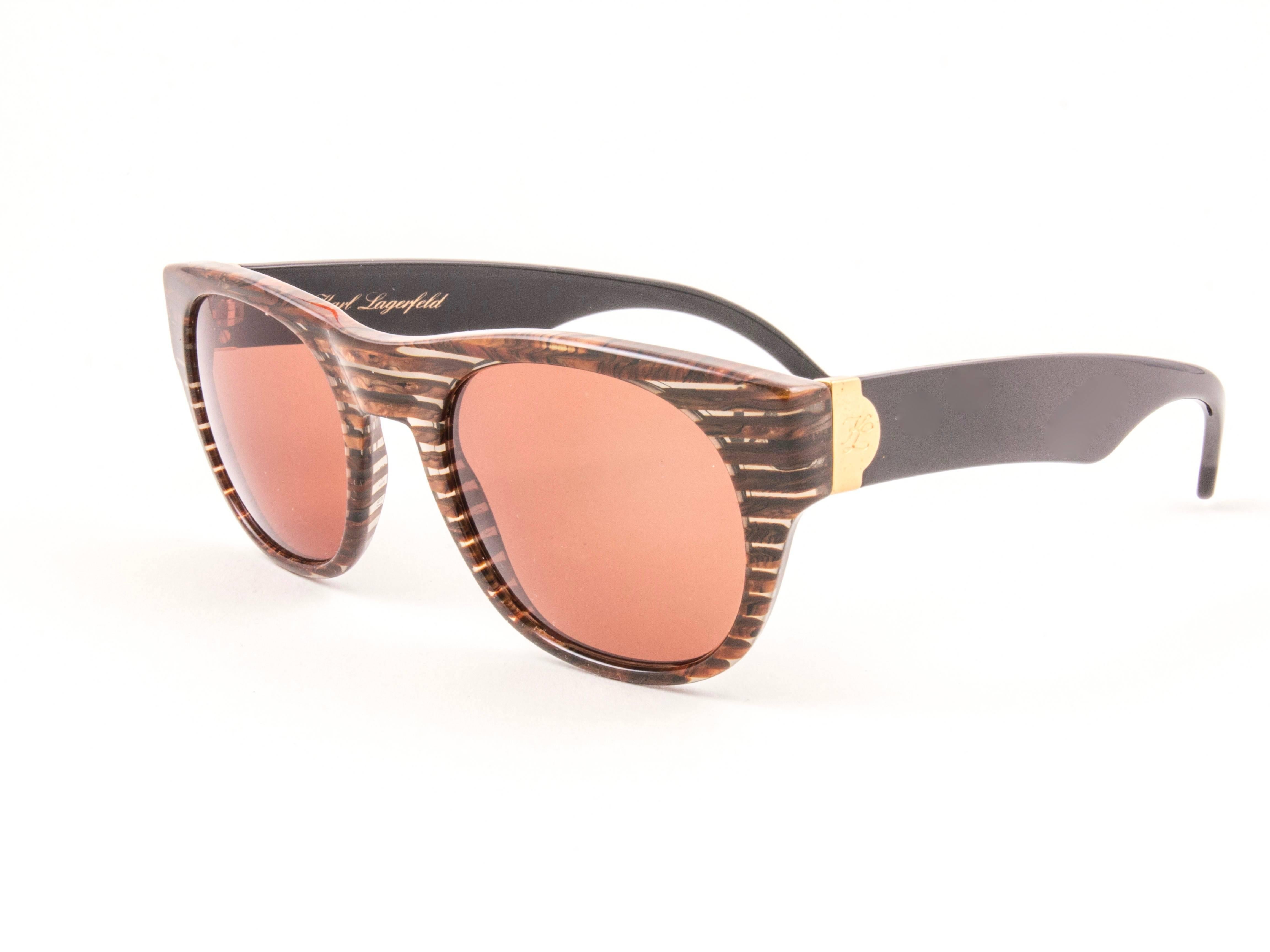 New Vintage Karl Lagerfeld Brown Translucent Stripes 90's Germany Sunglasses In New Condition In Baleares, Baleares