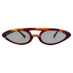 Gafas de sol vintage de mediados de siglo con montura ancha de carey, de los años 60